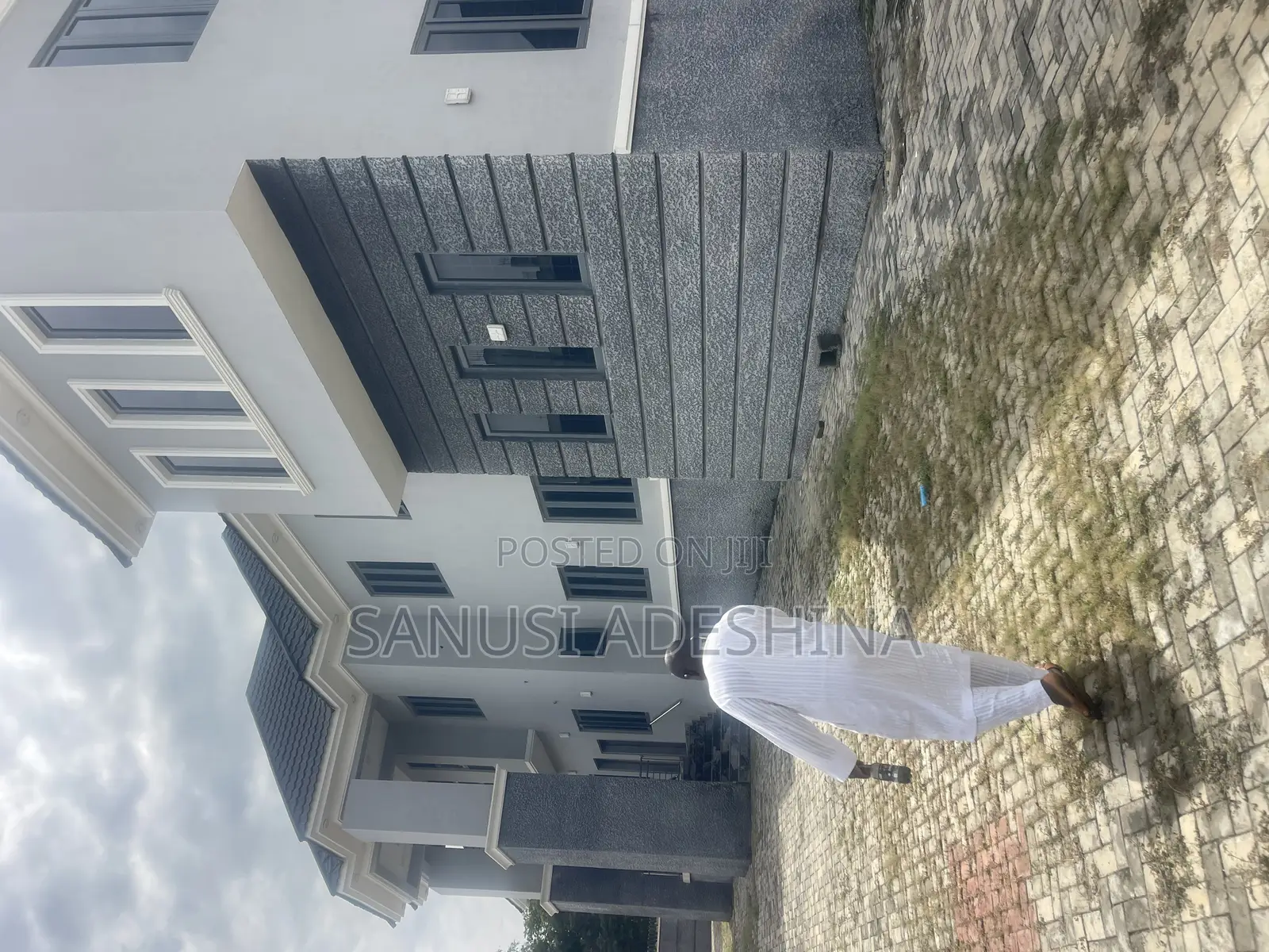 8bdrm Duplex in Life Camp,Fct Abuja for sale in Life Camp