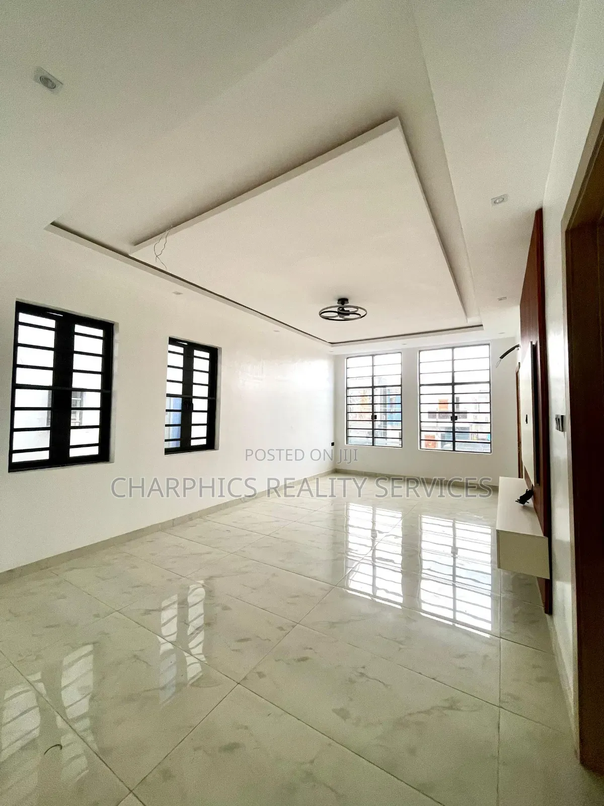 5bdrm Duplex in Ologolo for rent in Ologolo