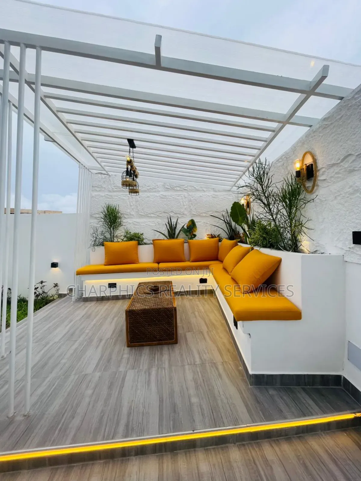 5bdrm Duplex in Osapa london for sale in Osapa london