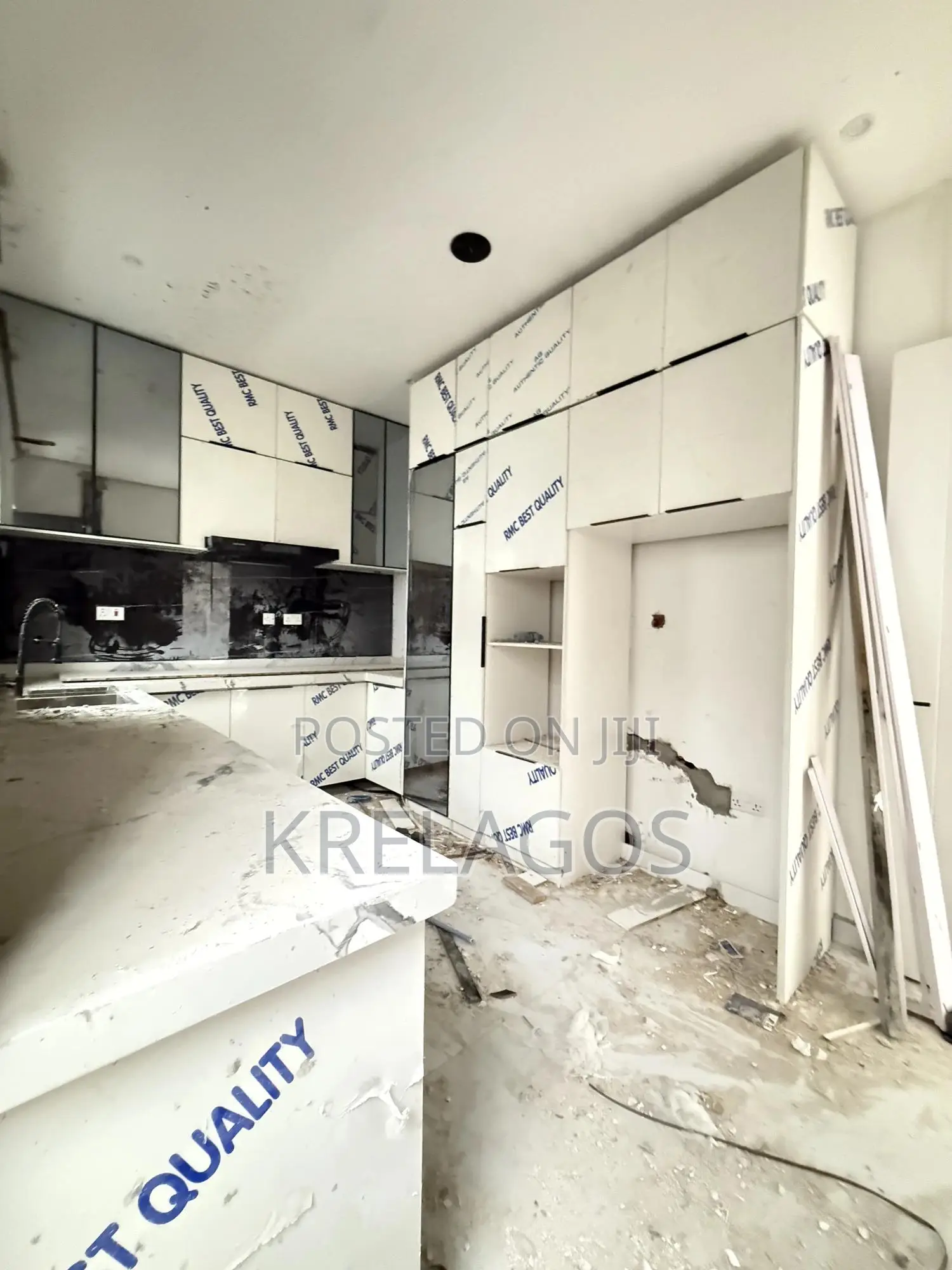 4bdrm Duplex in Ikate for sale in Ikate