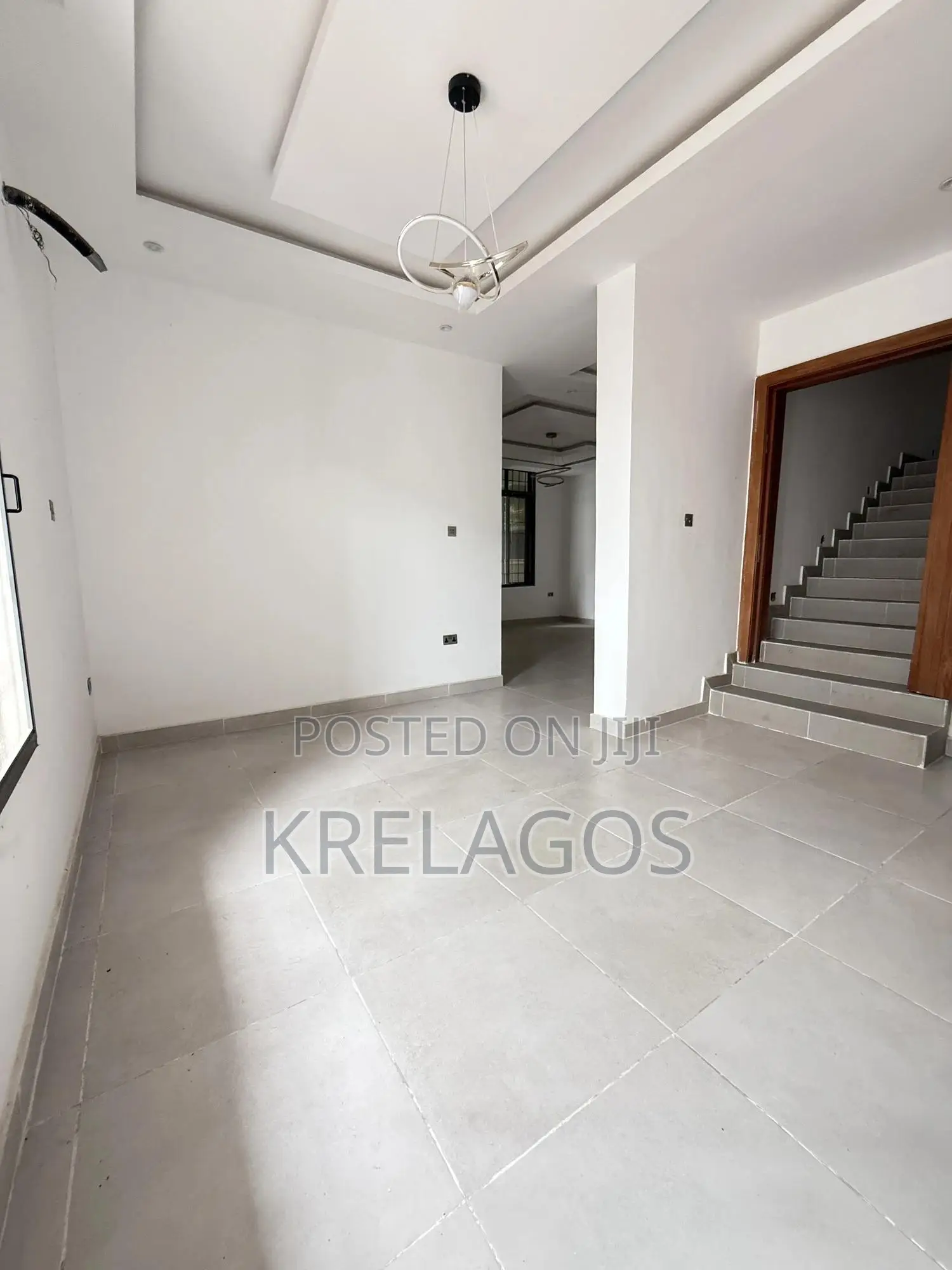 5bdrm Duplex in Lekki Phase 1 for sale in Lekki Phase 1