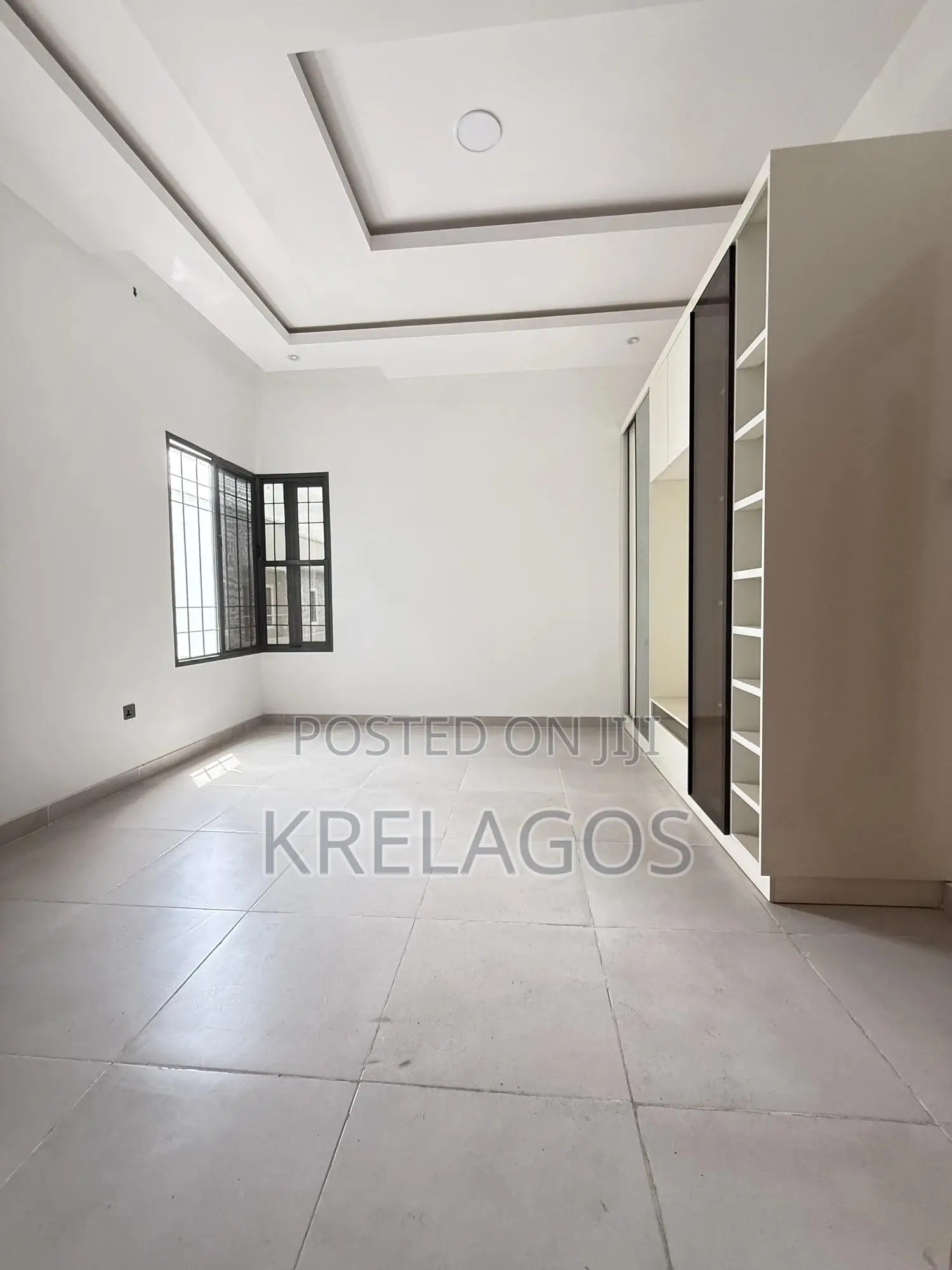 5bdrm Duplex in Lekki Phase 1 for sale in Lekki Phase 1