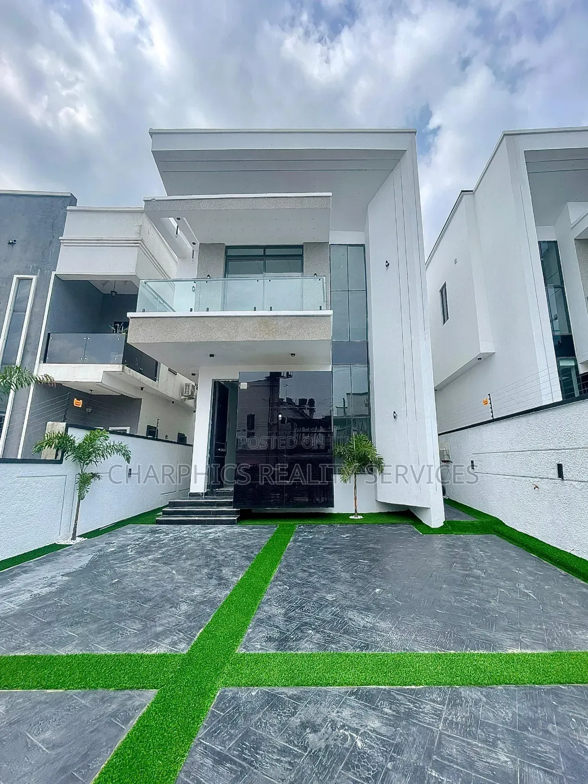 5bdrm Duplex in Ajah for sale in Ajah