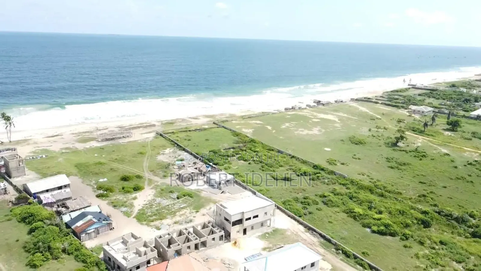 Oceanfront Oasis in Akodo