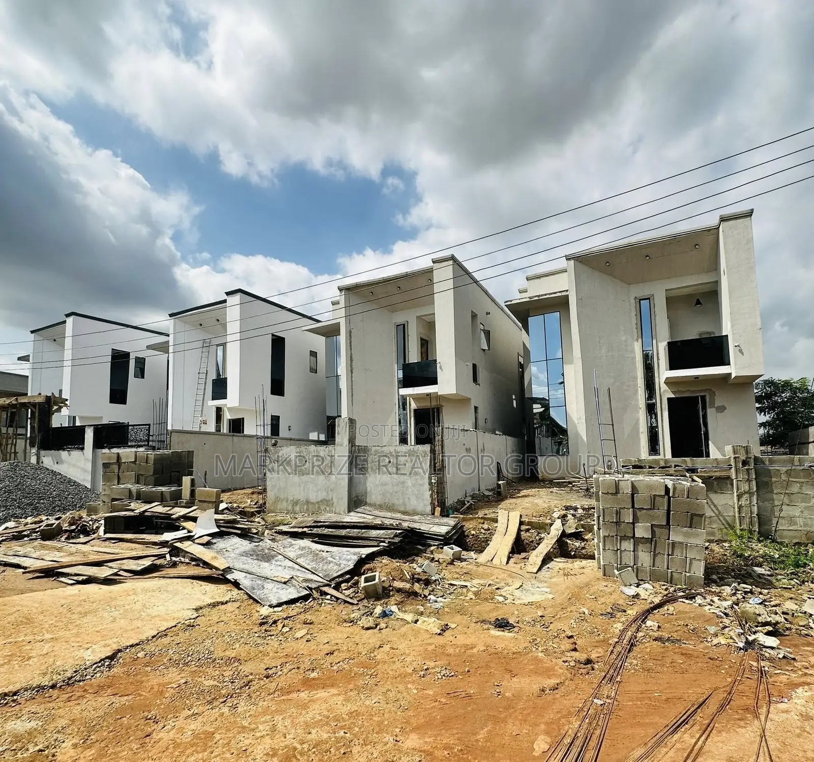 4bdrm Duplex in Ogba Lagos for sale in Ogba
