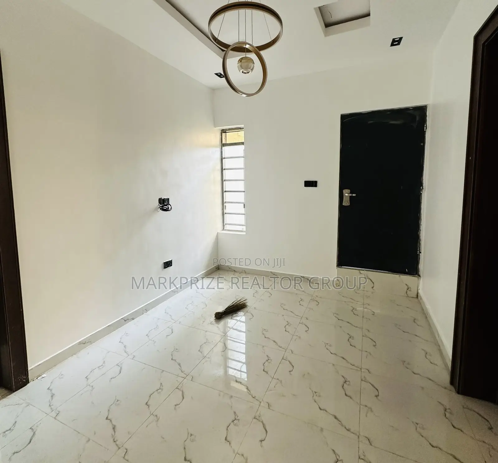 4bdrm Duplex in Ogba Lagos for sale in Ogba
