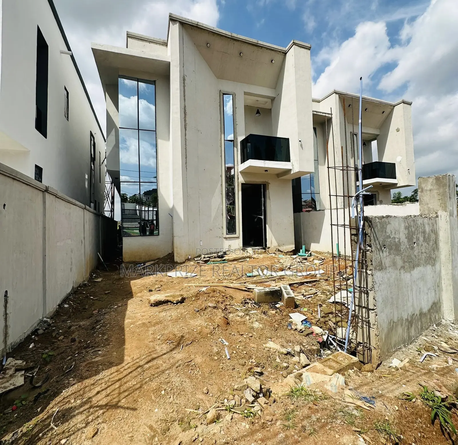 4bdrm Duplex in Ogba Lagos for sale in Ogba