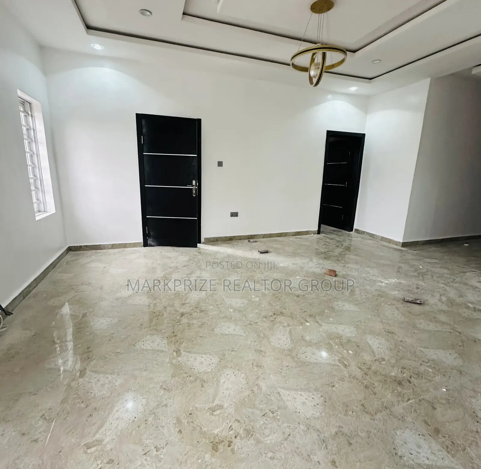 2bdrm Apartment in Ikeja Lagos for sale in Ikeja