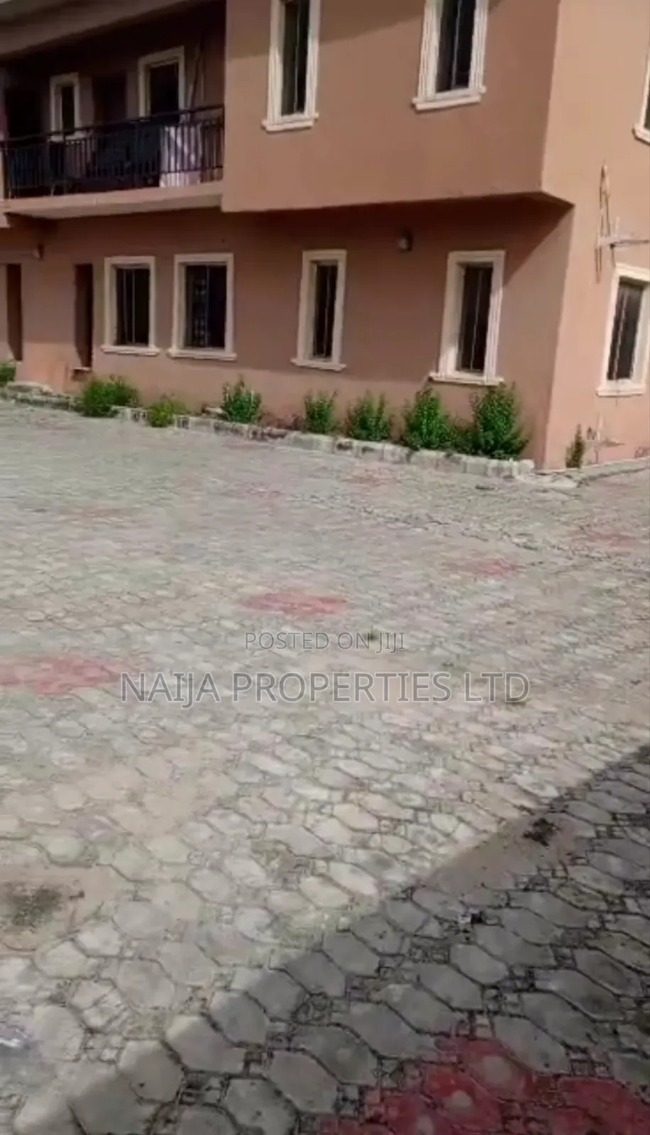 3bdrm Block of Flats in Lbs., Ajah for sale in Ajah