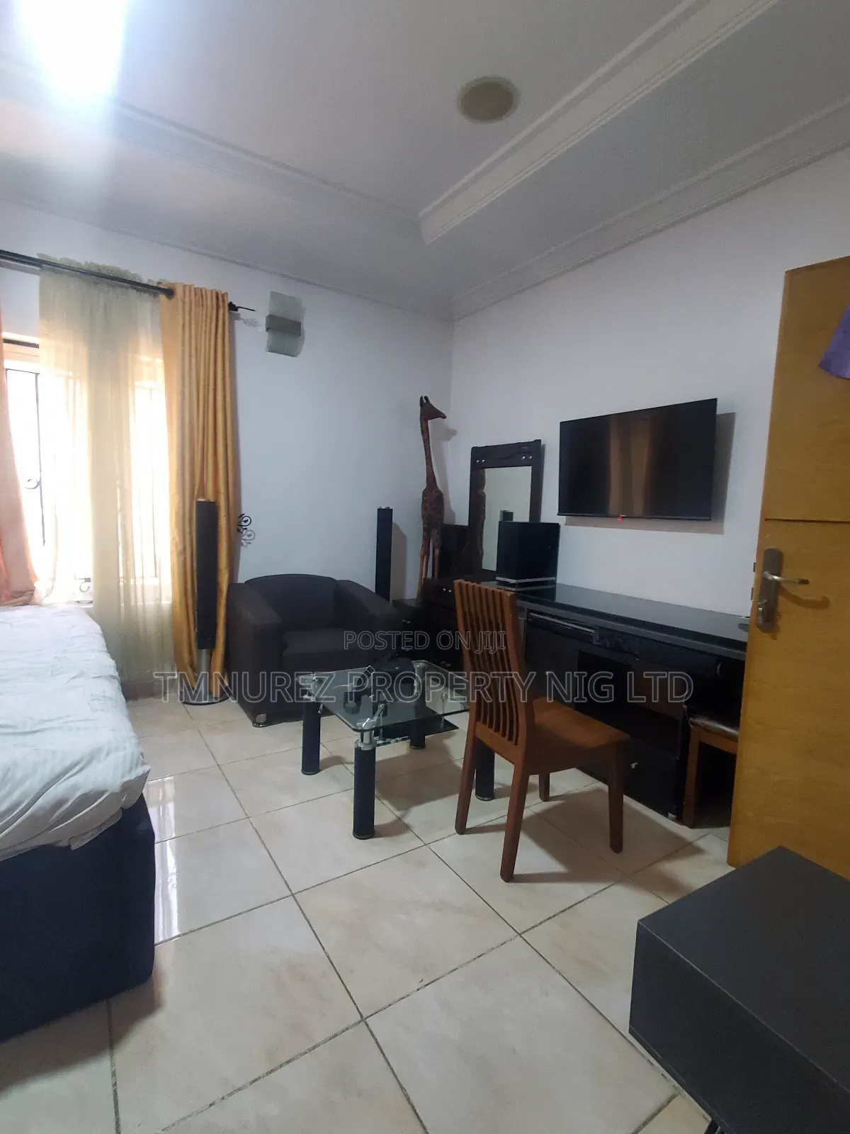 Furnished Studio Apartment in Chevron for rent in Chevron