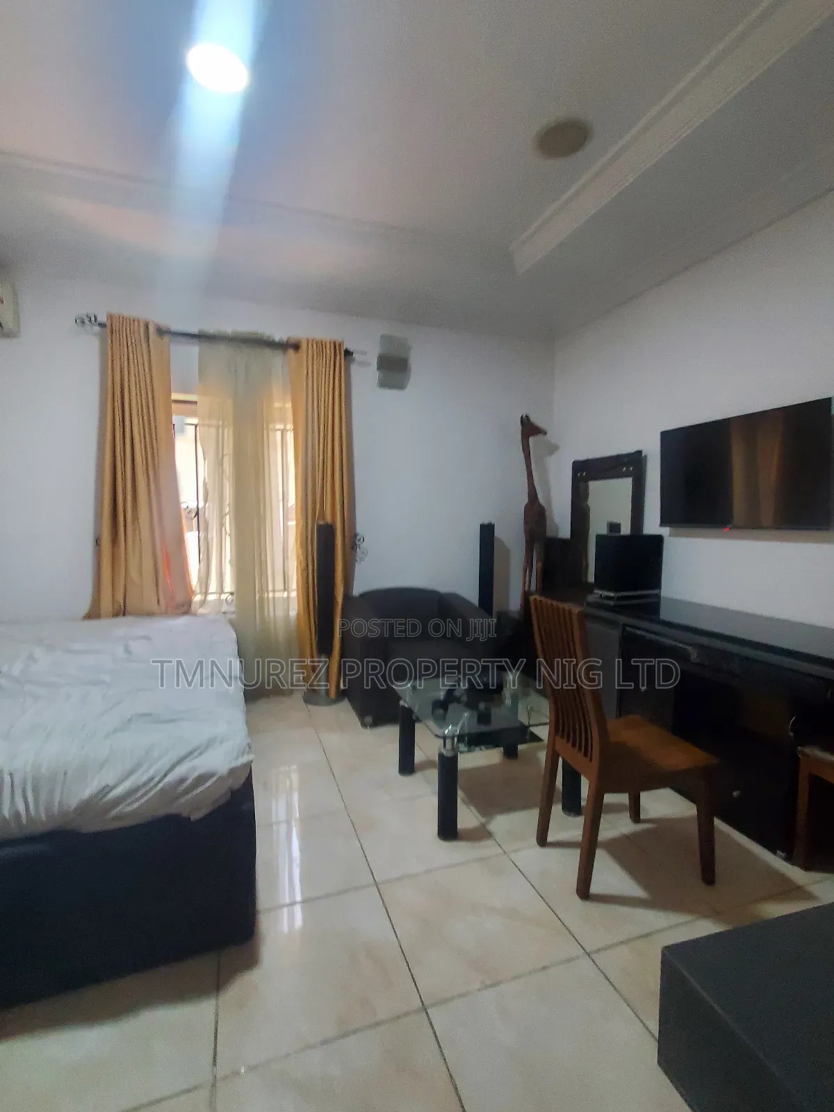 Furnished Studio Apartment in Chevron for rent in Chevron