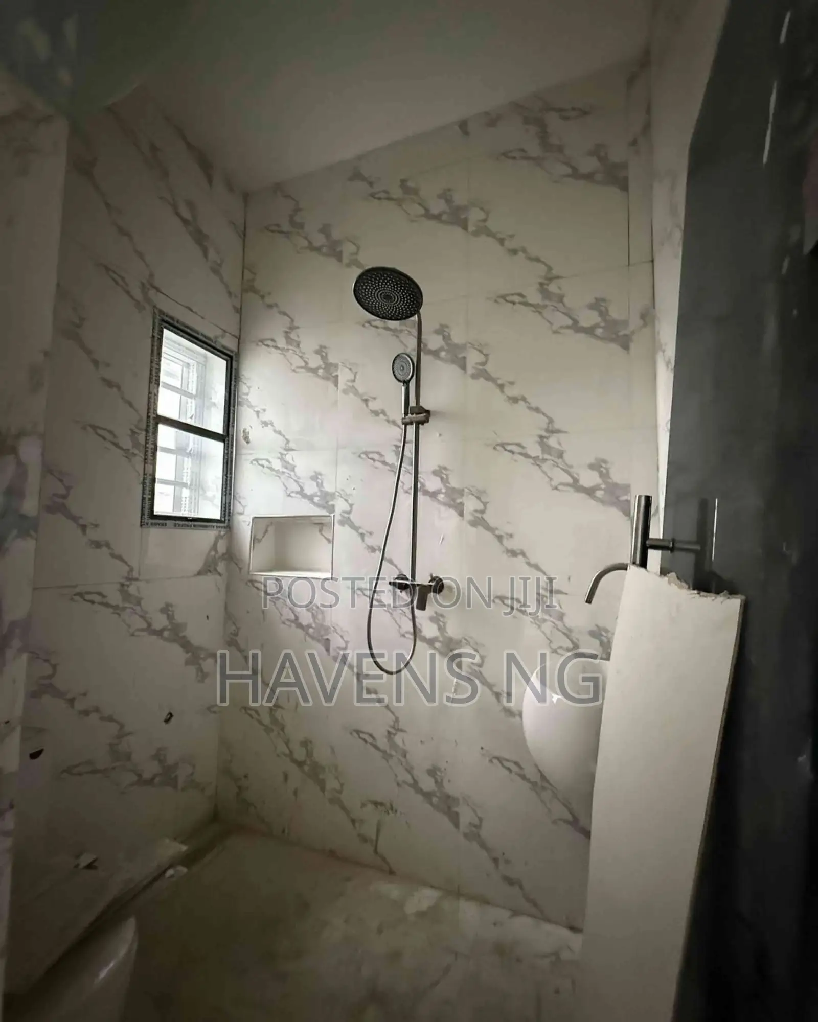 3bdrm Duplex in Eliozu for sale in Eliozu
