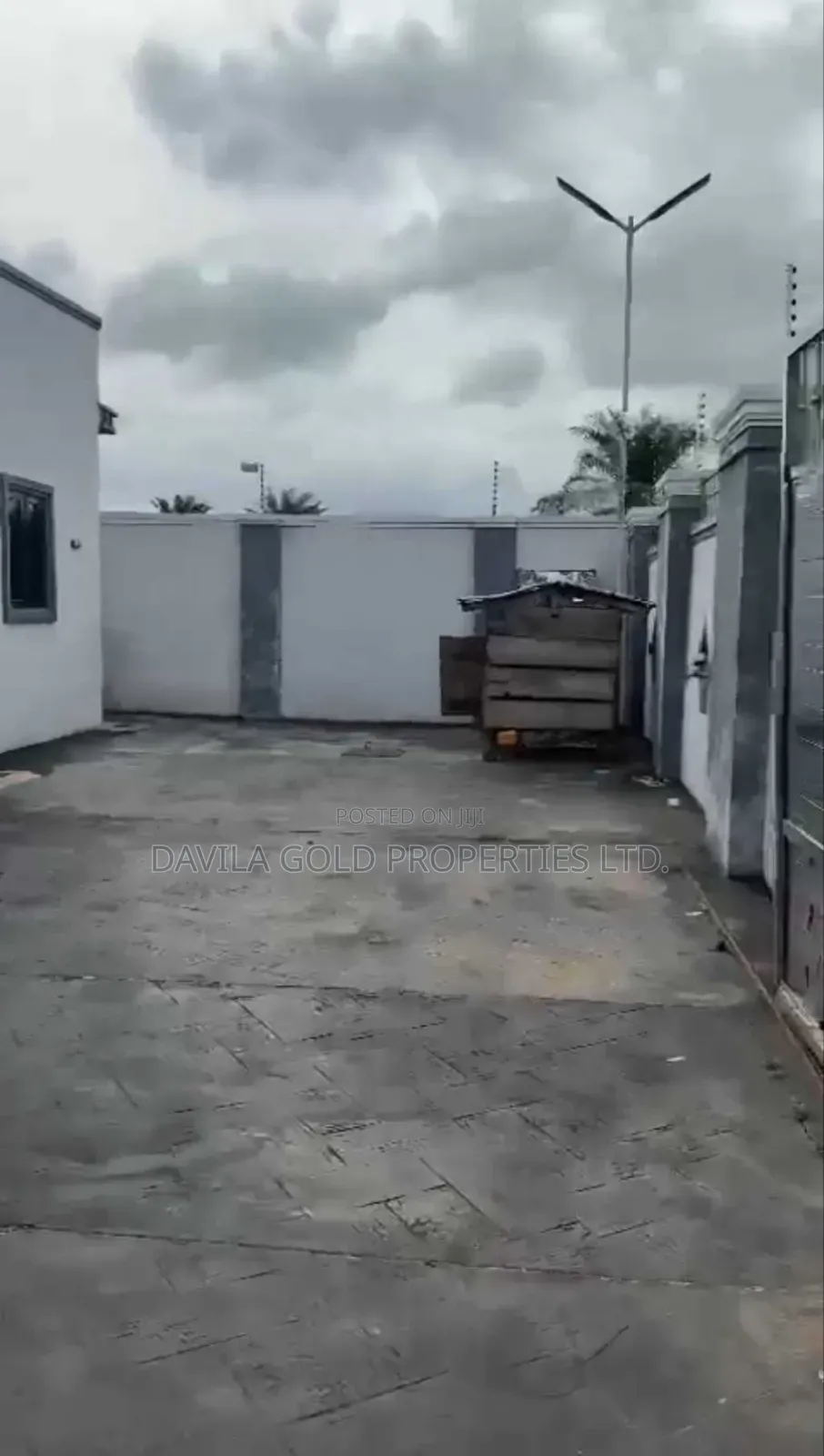 8bdrm Block of Flats in Benin City for sale in Benin City