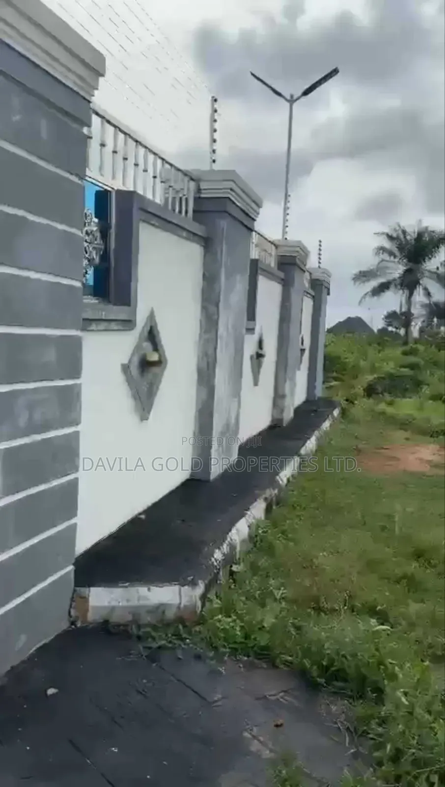 8bdrm Block of Flats in Benin City for sale in Benin City