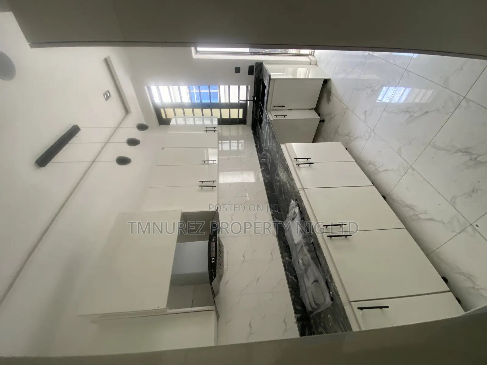 4bdrm Duplex in Ologolo, Lekki for sale in Lekki