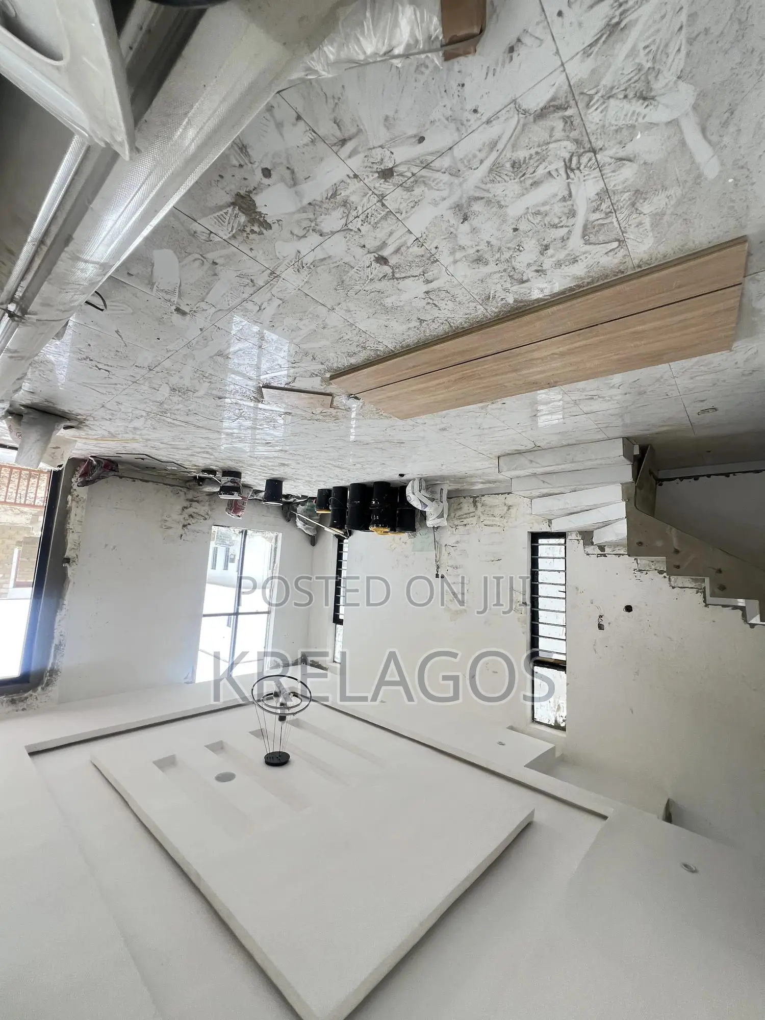 5bdrm Duplex in Sangotedo for sale in Sangotedo