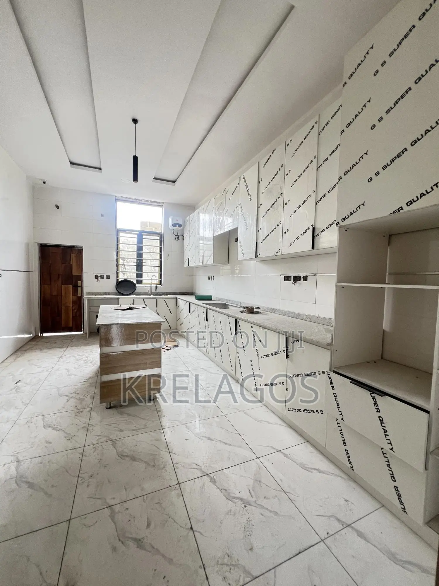5bdrm Duplex in Sangotedo for sale in Sangotedo