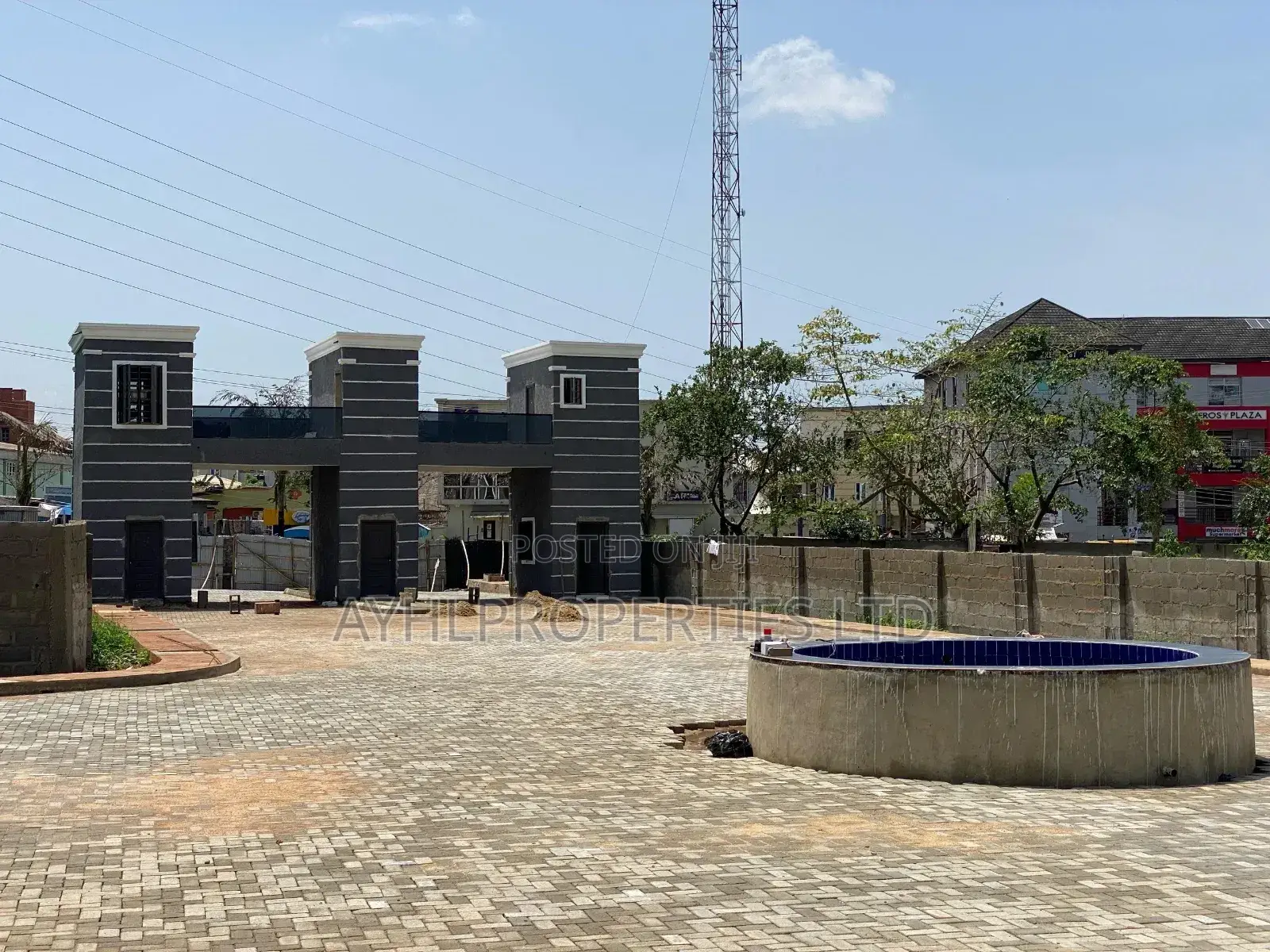 Private And Commercial Land For Sale in Magodo