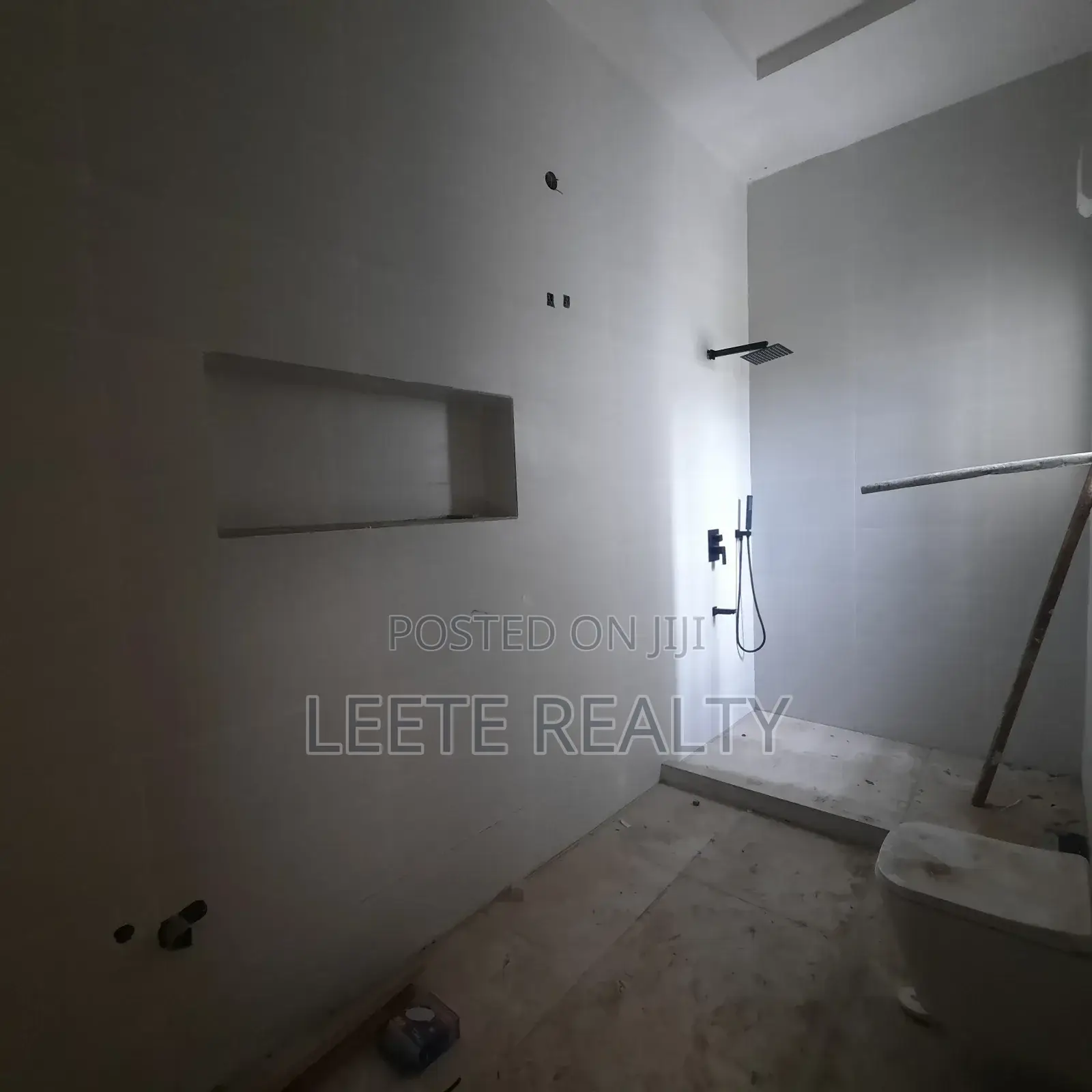 5bdrm Townhouse/Terrace in Wuye for sale in Wuye