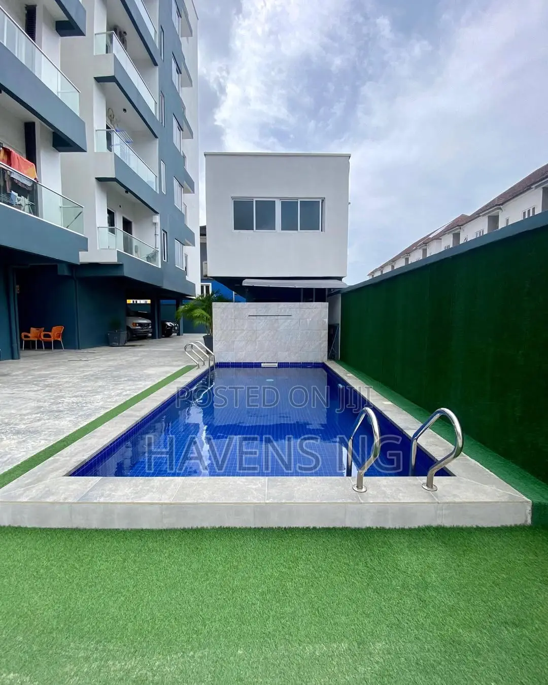 4bdrm Apartment In Ikate For Sale in Ikate