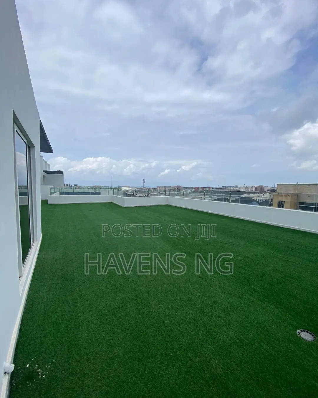 4bdrm Apartment In Ikate For Sale in Ikate