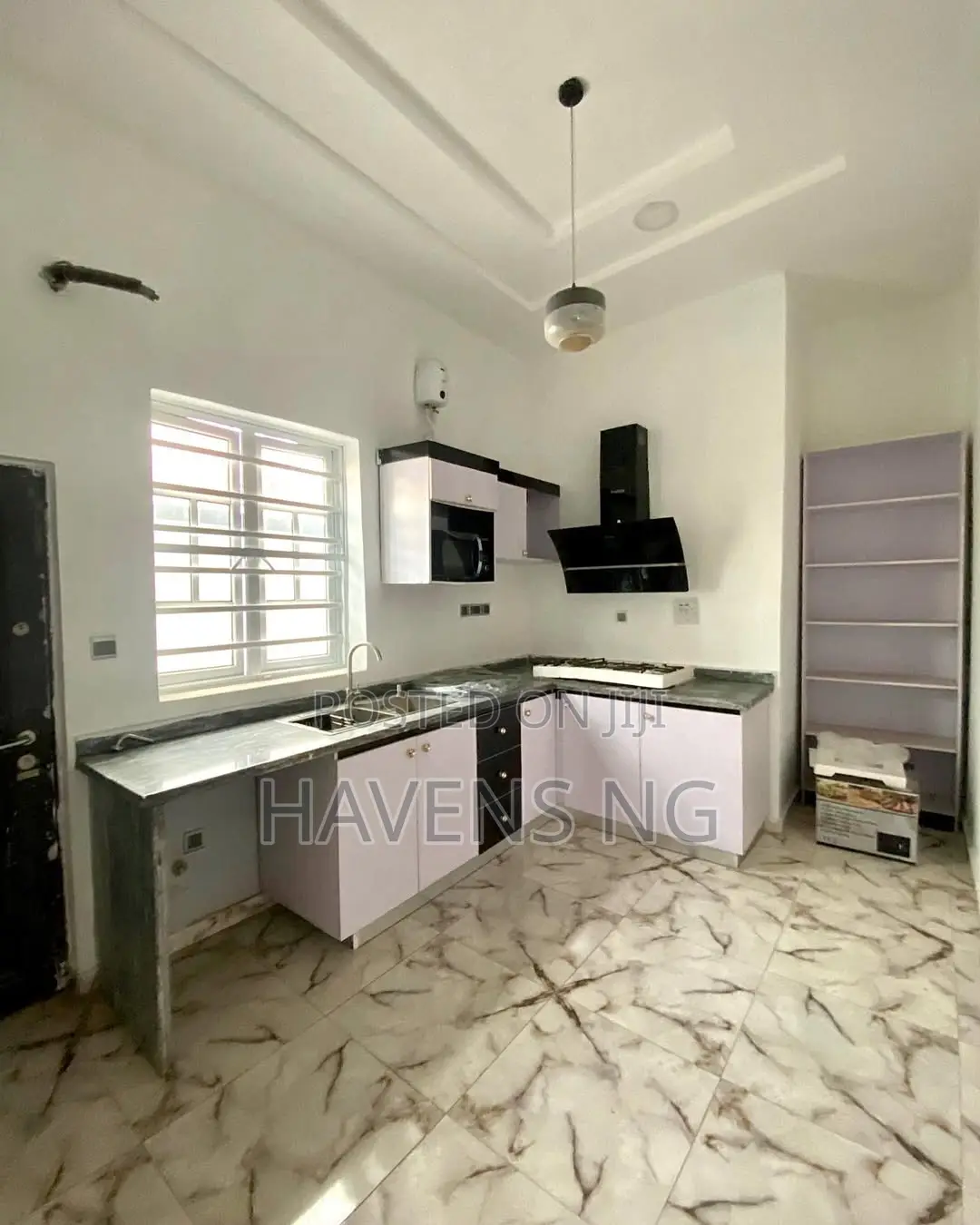4bdrm Duplex in Agungi for sale in Agungi