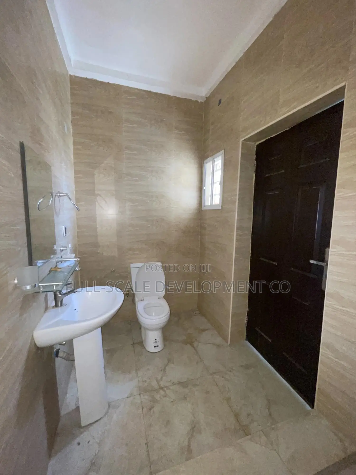 Well Finished 3bedroom Flat in Lugbe District