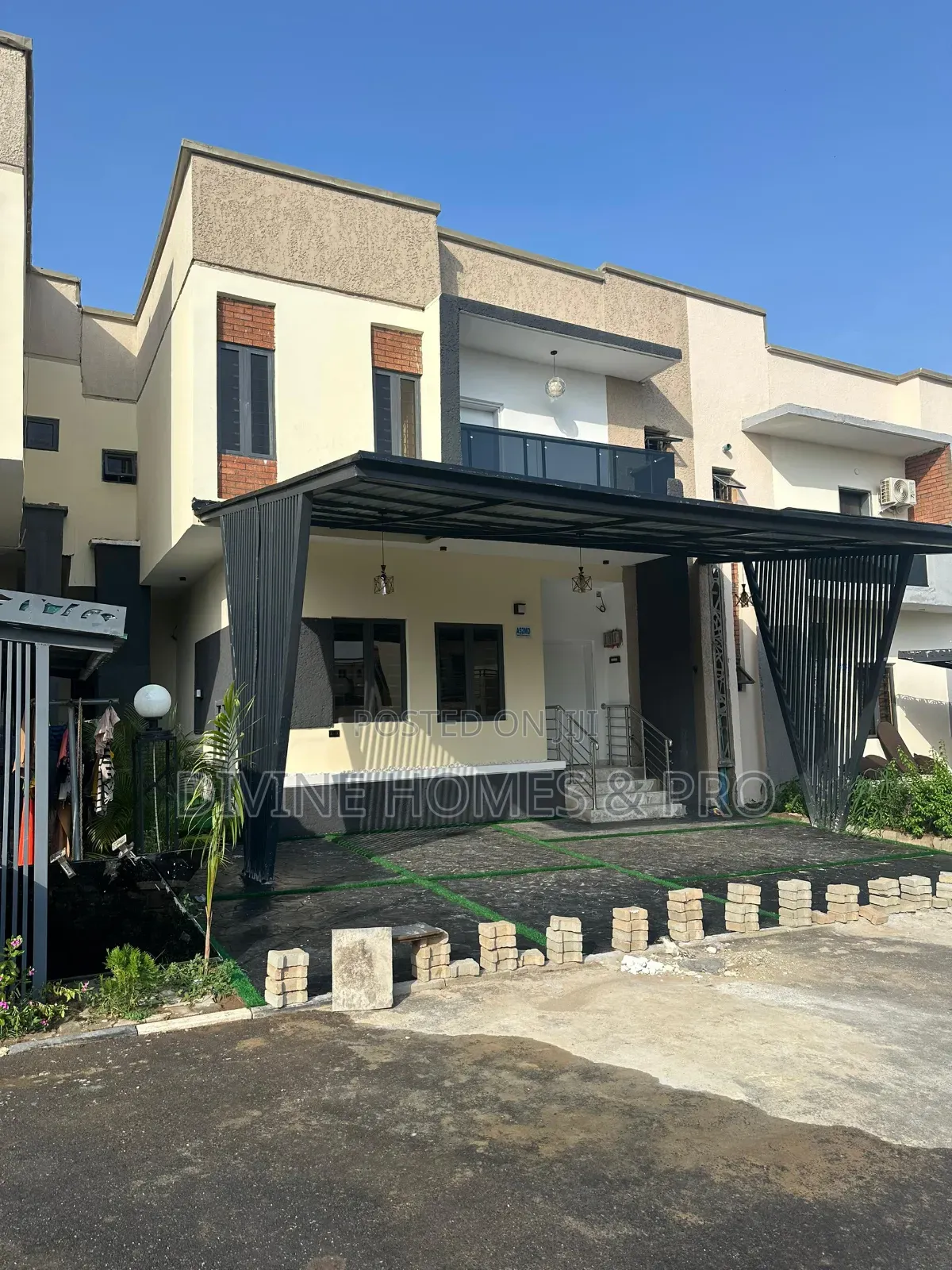 4bdrm Duplex in Brains And Hammer, Life Camp for rent in Life Camp