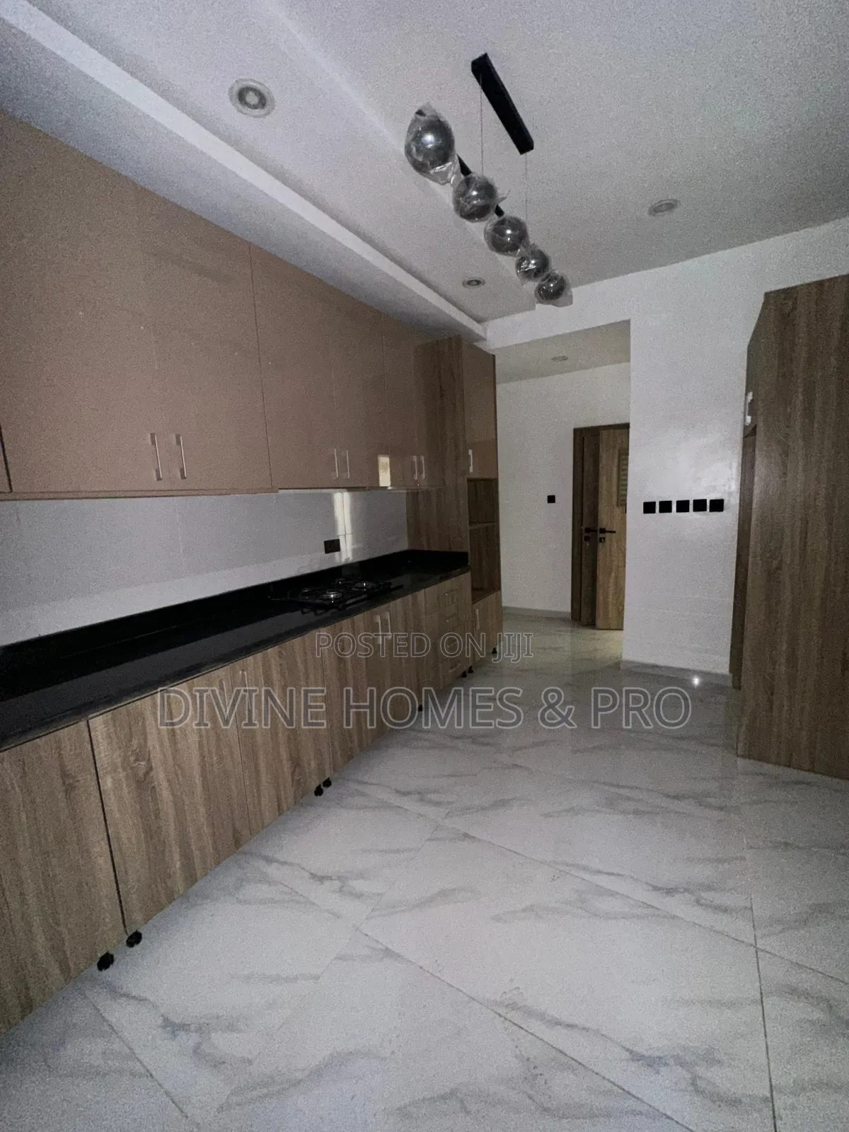4bdrm Duplex in Brains And Hammer, Life Camp for rent in Life Camp