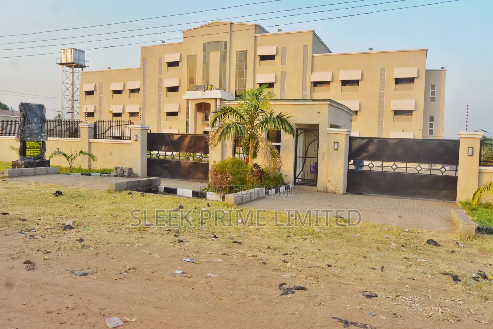 Furnished 18bdrm Mansion in Karu for sale in Karu