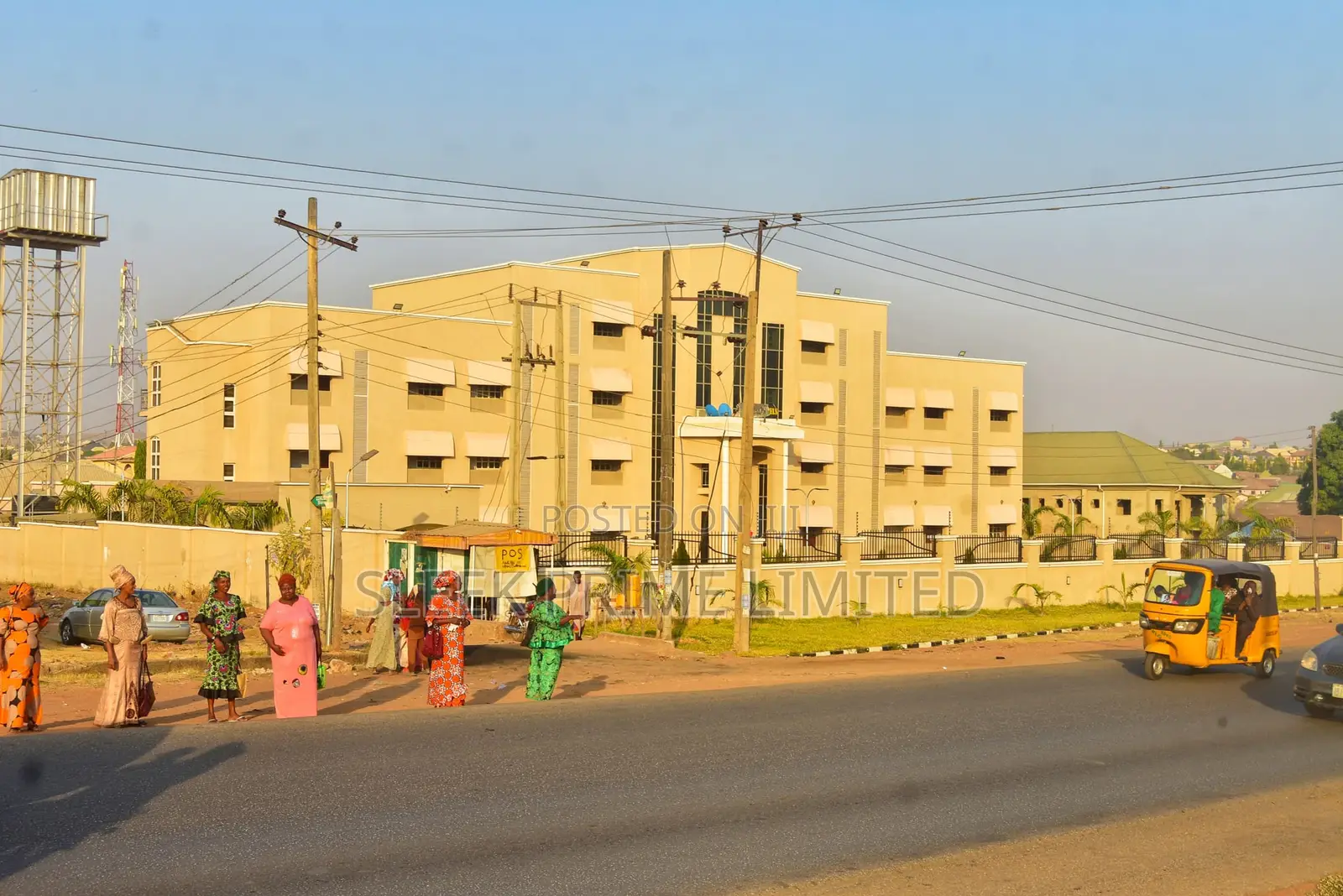 Furnished 18bdrm Mansion in Karu for sale in Karu