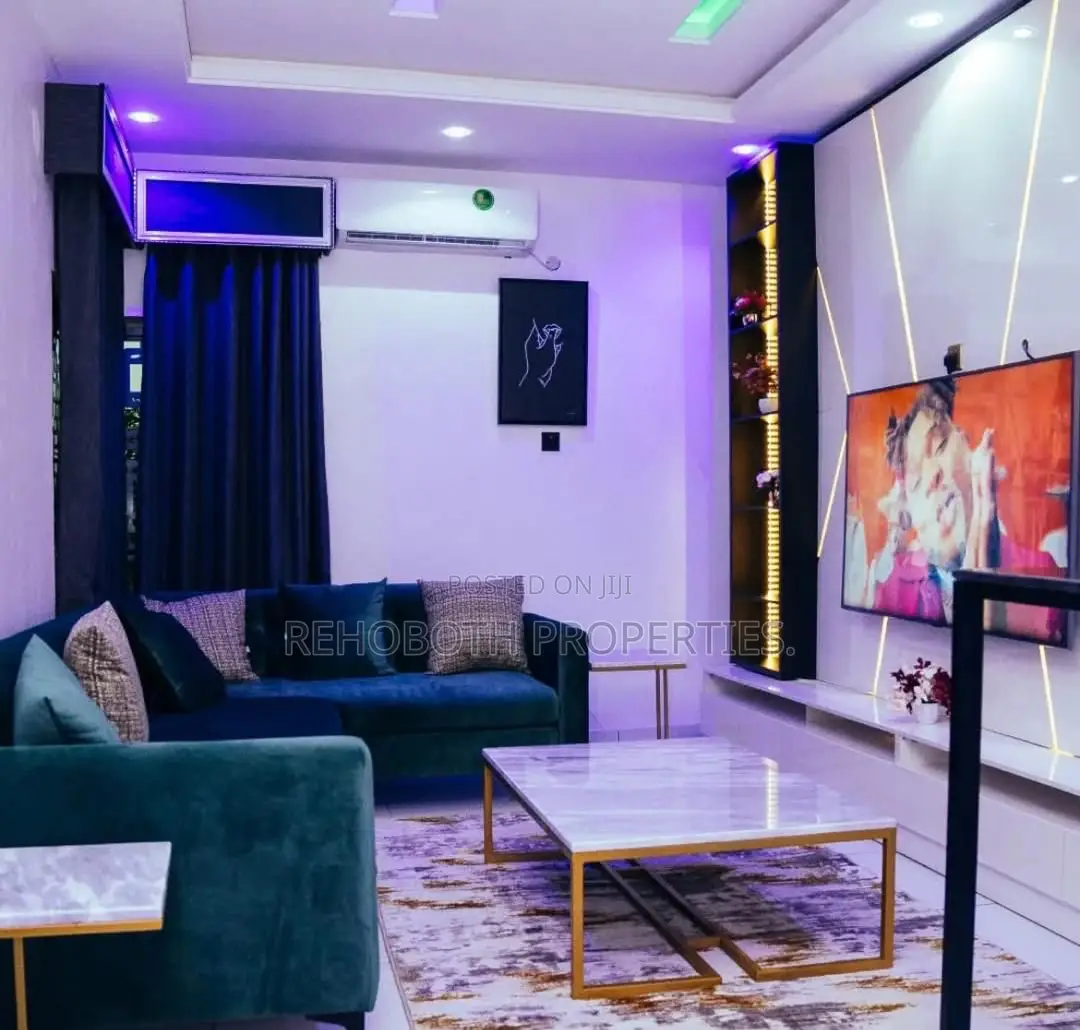 Lease! 4 Units of Two-Bedroom Apartment, 3 Units Self Con in Oluyole