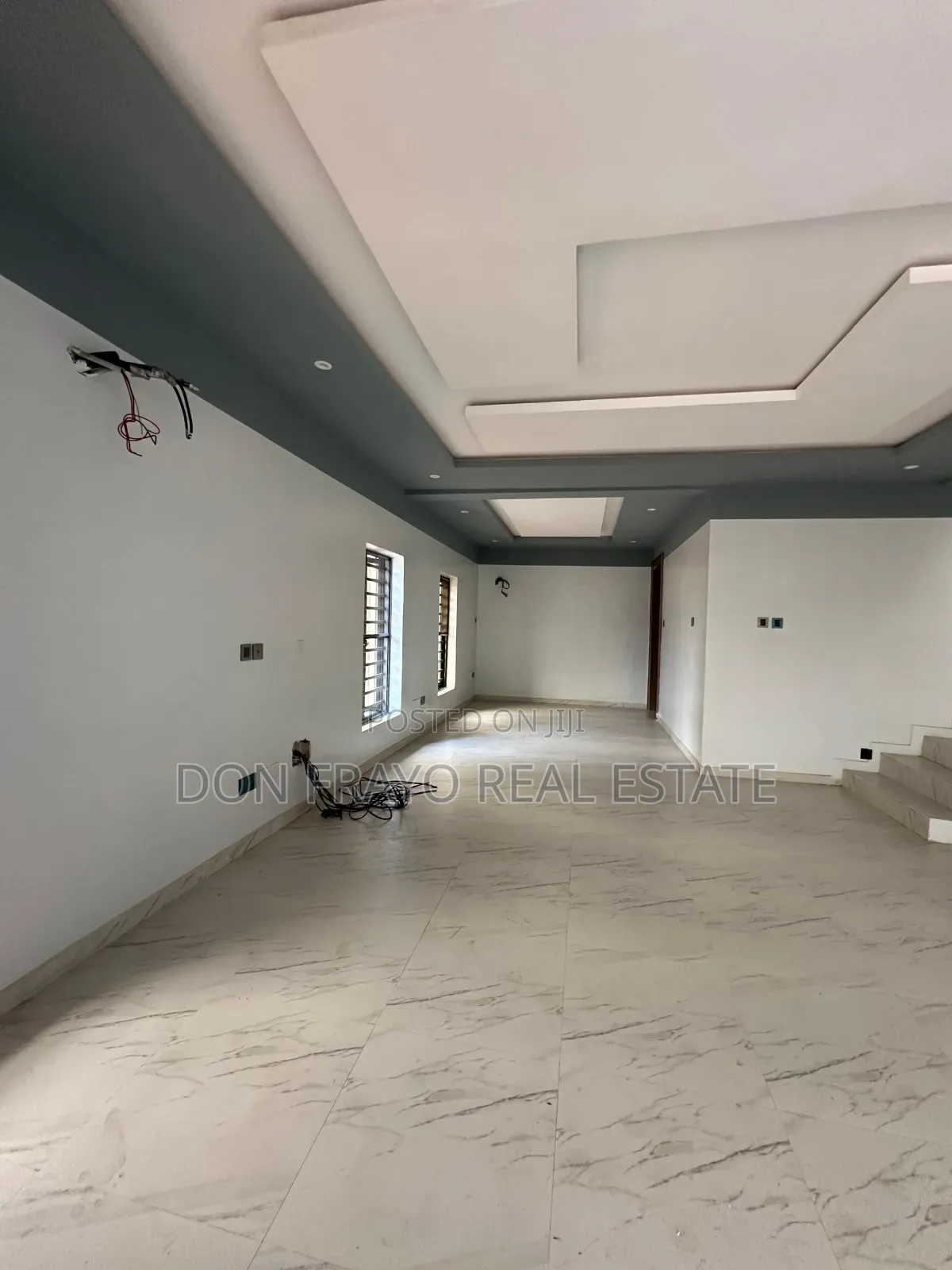 4bdrm Duplex in Onireke Gra, Jericho for sale in Jericho