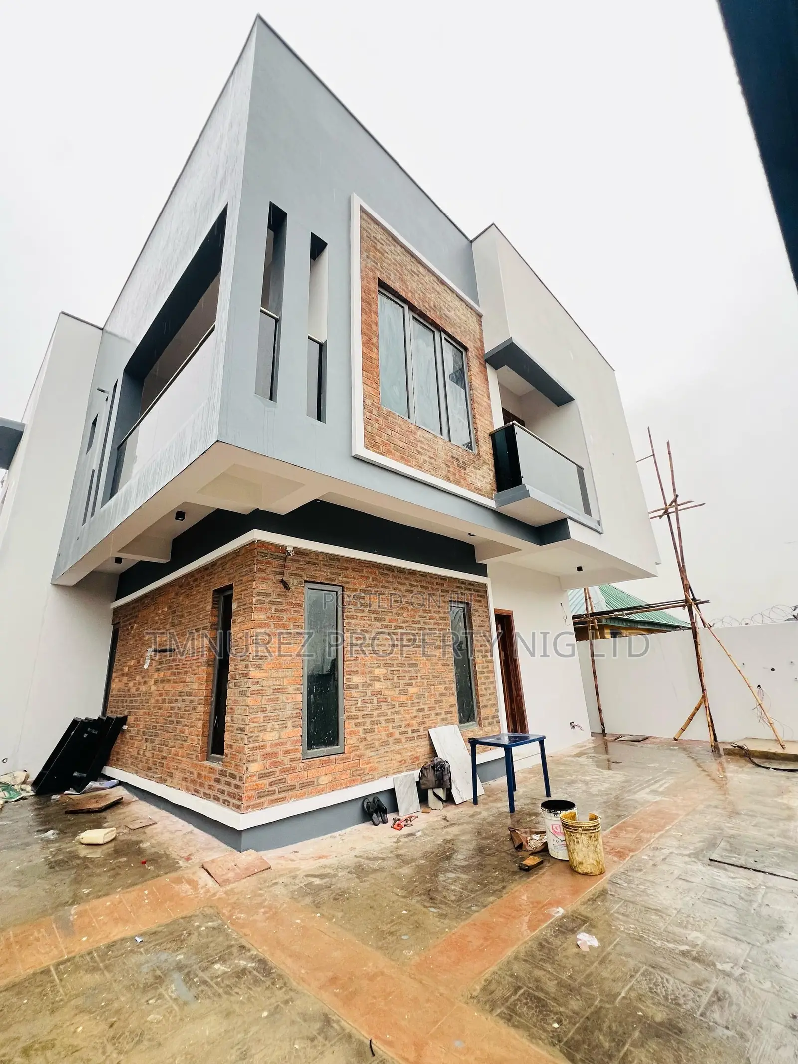 4bdrm Duplex in Agege, Oko-Oba for sale in Oko-Oba