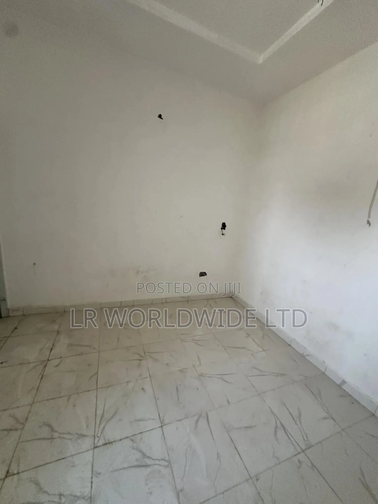 3bdrm Block of Flats in Lugbe District for sale in Lugbe District