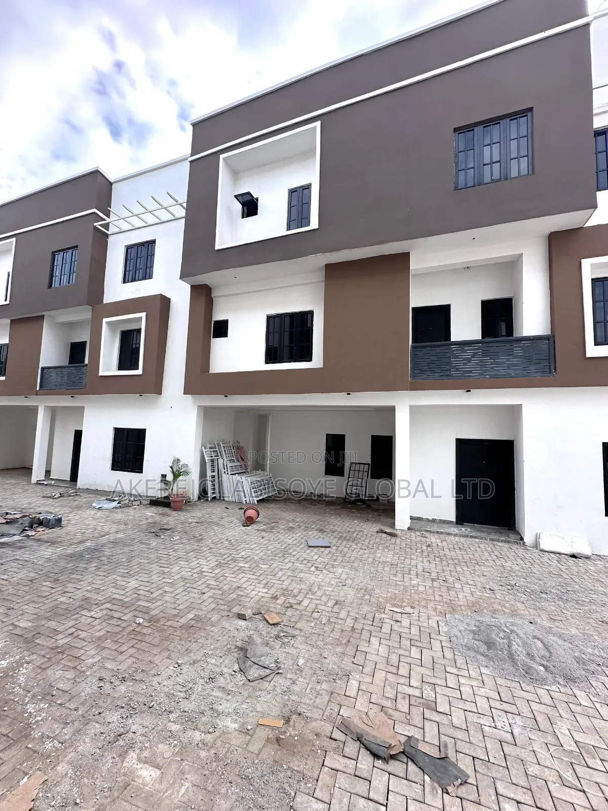 5bdrm Duplex in Guzape Abuja for sale in Guzape District