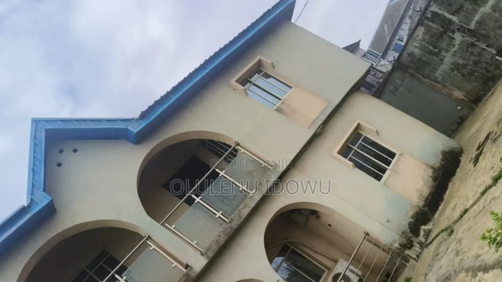 Furnished 7bdrm Duplex in Alagbado for sale in Alagbado