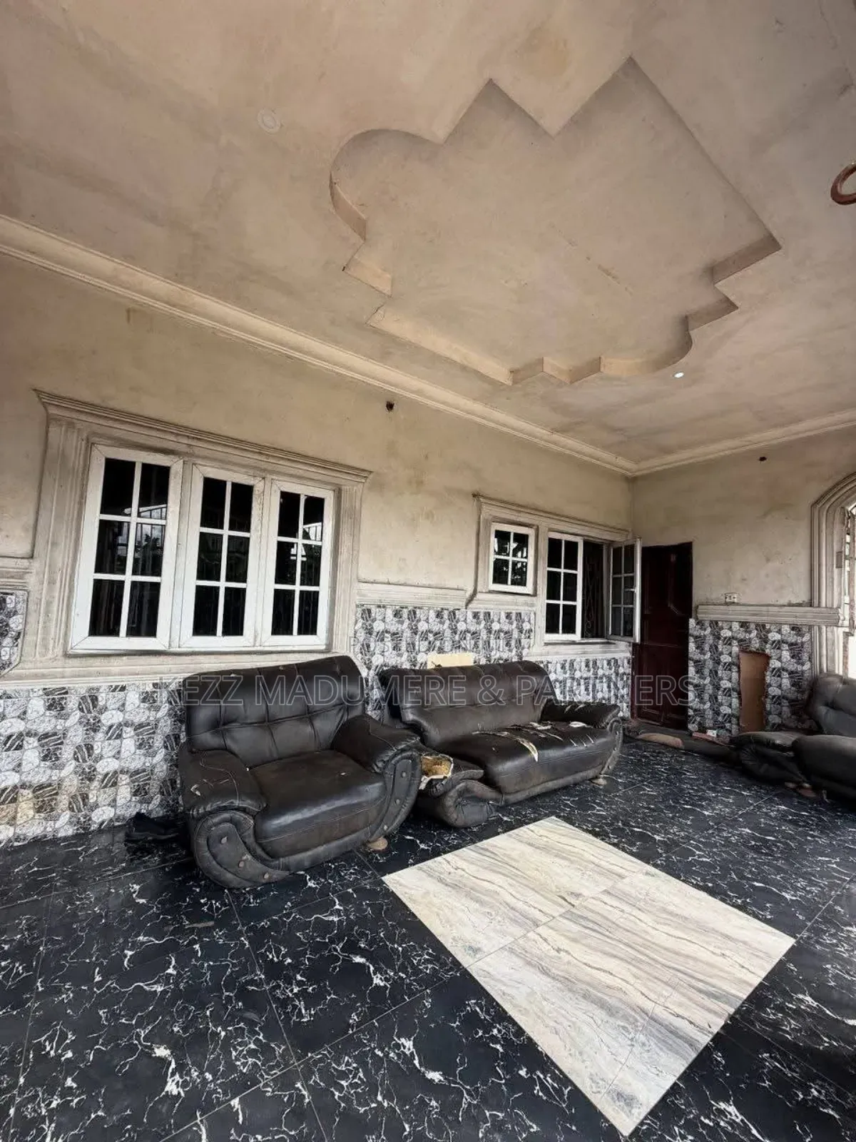 4bdrm Bungalow in Rumuoparali Port for sale in Port-Harcourt