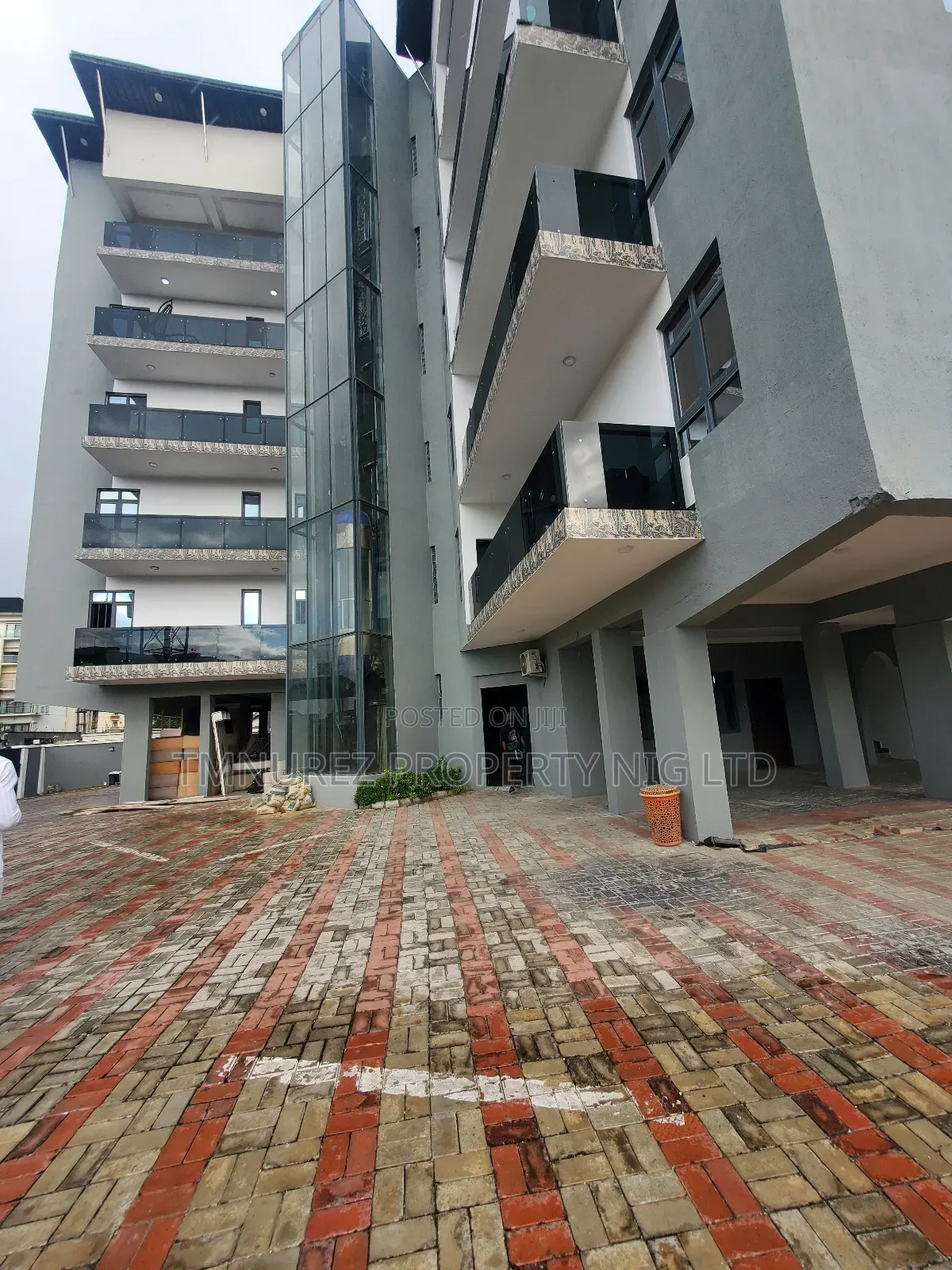 3bdrm Apartment in Lekki Phase1 for rent in Lekki Phase 1
