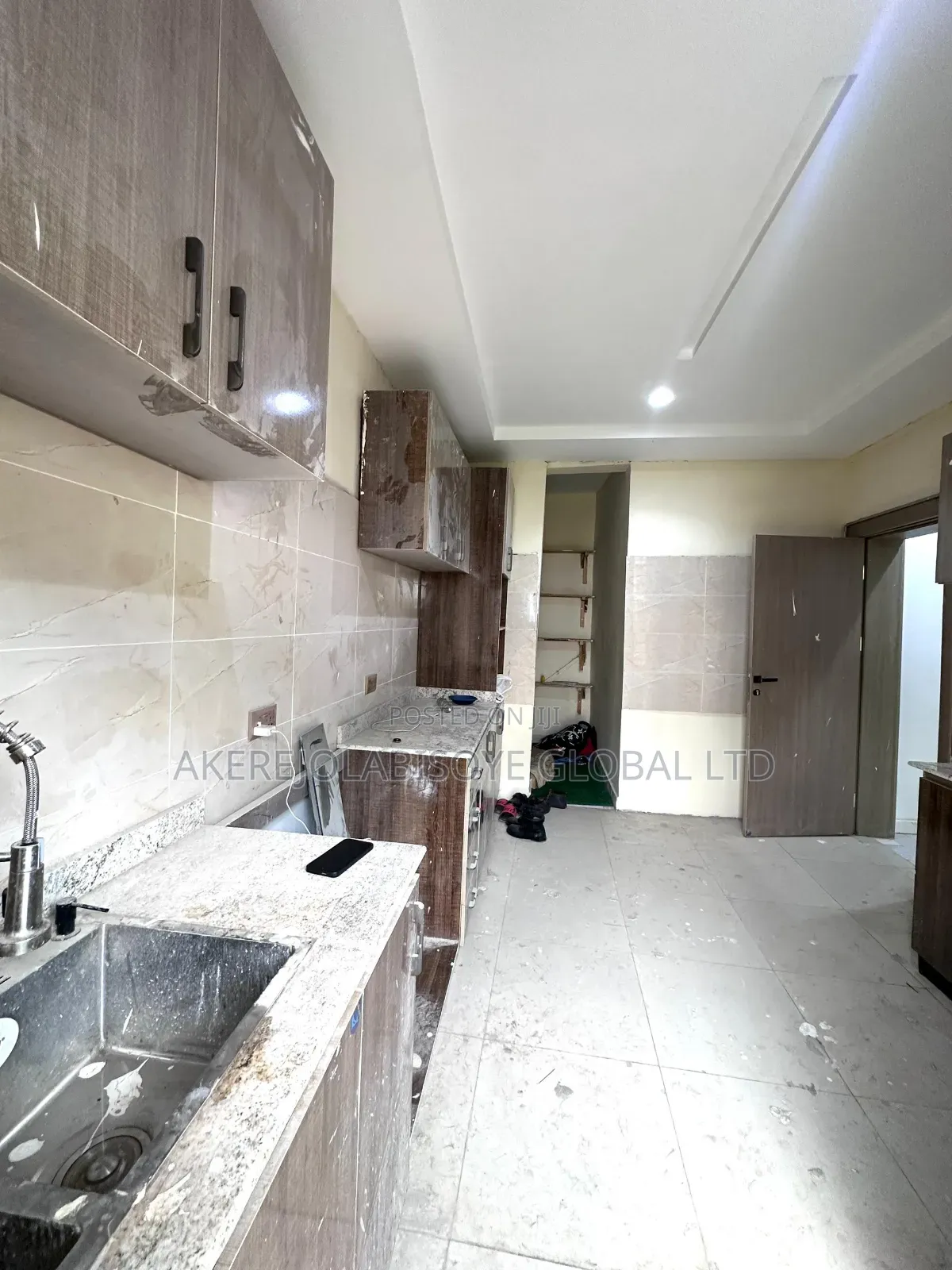 3bdrm Apartment in Guzape Abuja for rent in Guzape District