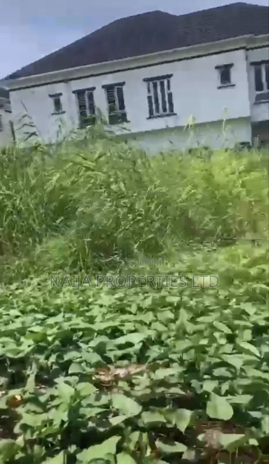 1042sqm of Land at Osapa London, Lekki for Sale. in Lekki
