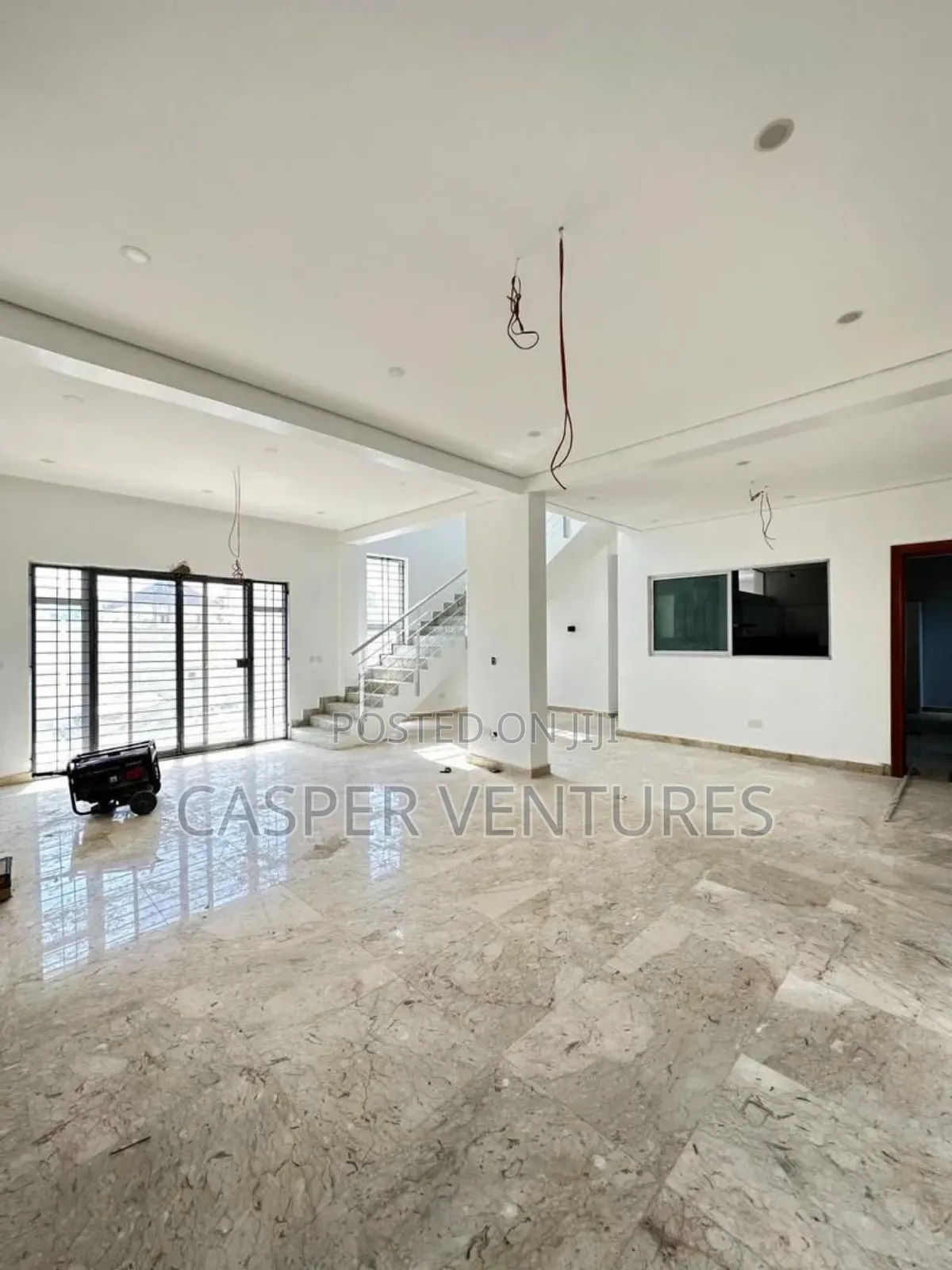 5bdrm Duplex in Admiralty Way, Lekki Phase 1 for sale in Lekki Phase 1