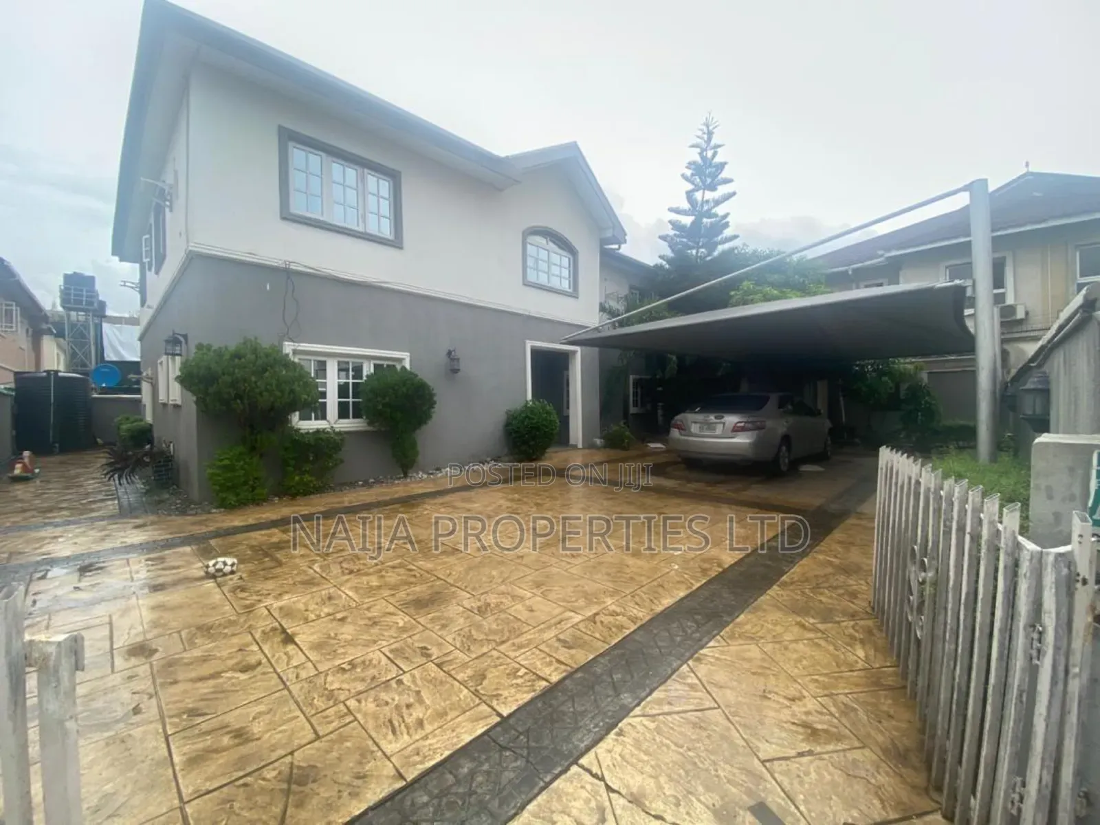 5bdrm Duplex in Carltongate, Lekki for sale in Lekki