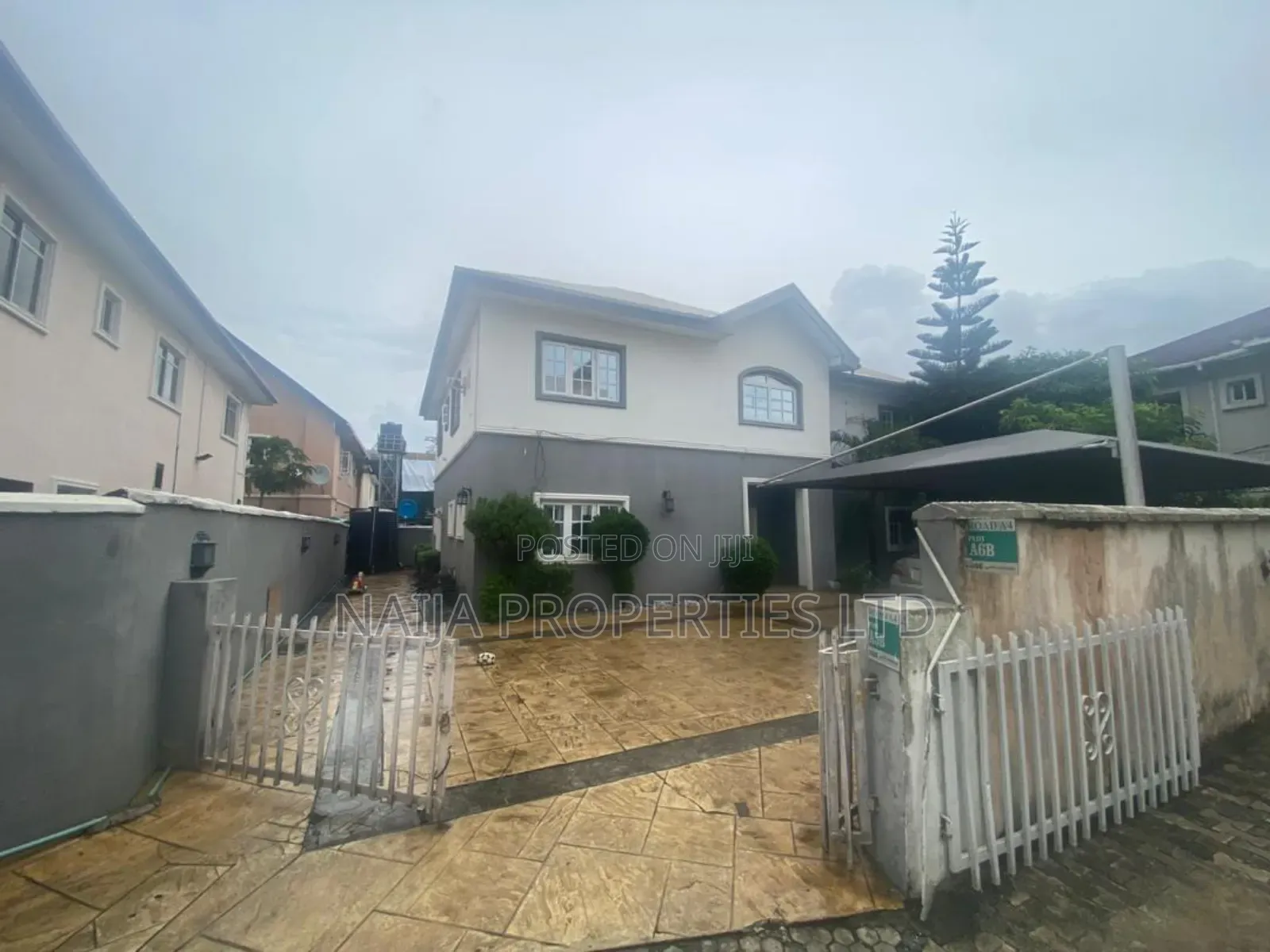 5bdrm Duplex in Carltongate, Lekki for sale in Lekki