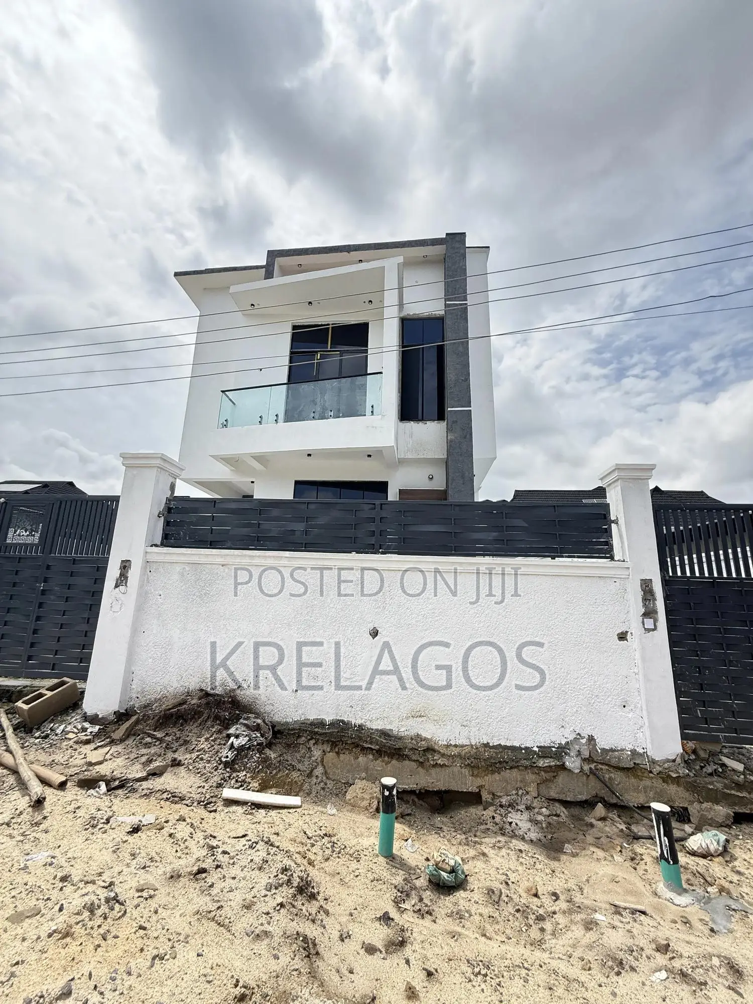 4bdrm Duplex in Sangotedo for sale in Sangotedo