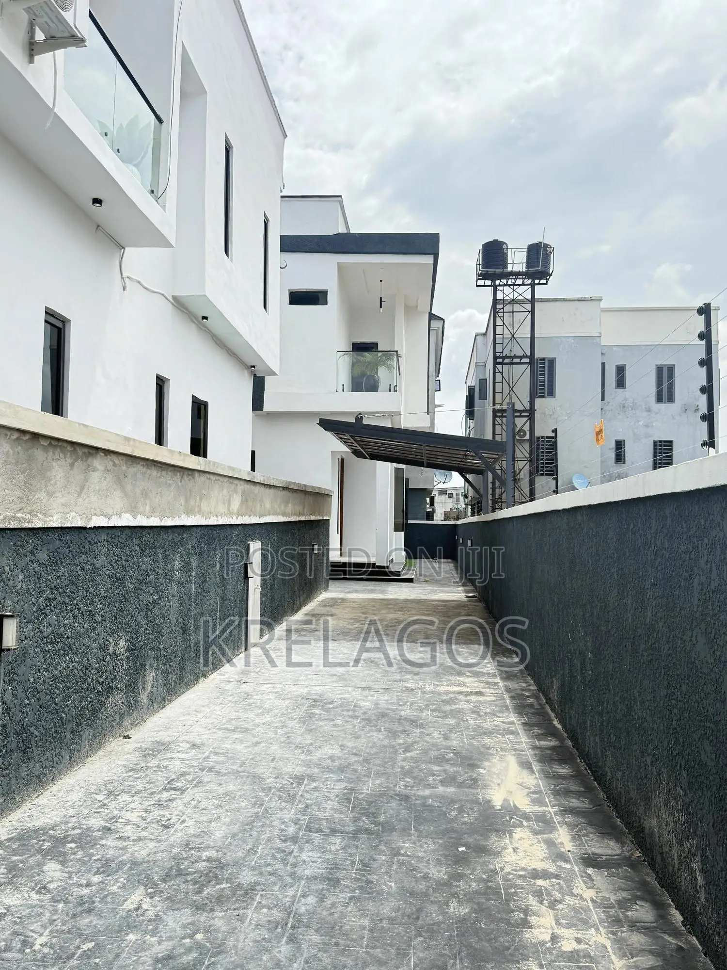 4bdrm Duplex in Sangotedo for sale in Sangotedo