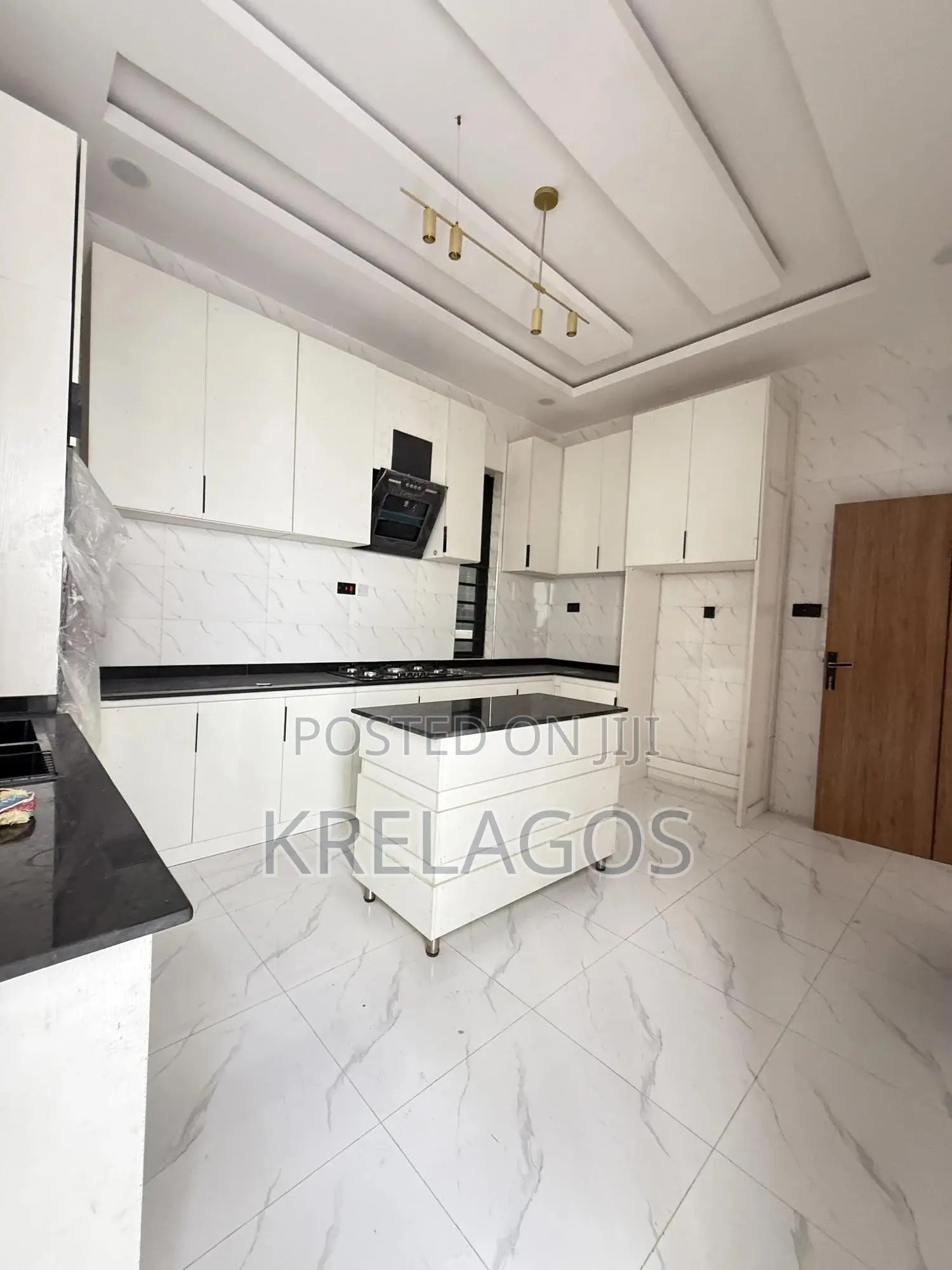 4bdrm Duplex in Sangotedo for sale in Sangotedo