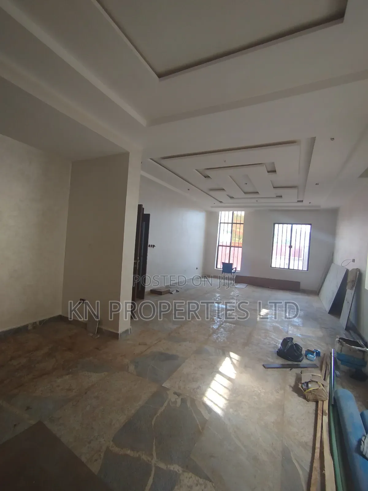 5bdrm Duplex in Resettlement, Apo District for sale in Apo District