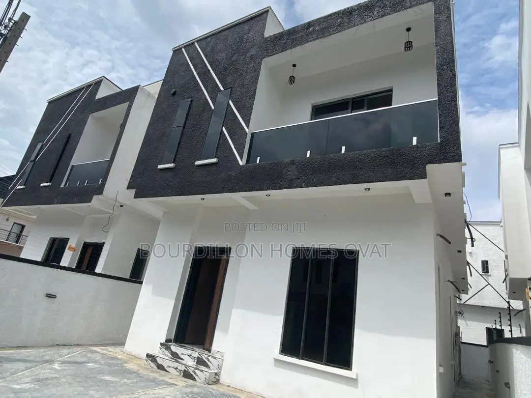 4bdrm Duplex in Lekki for sale in Lekki