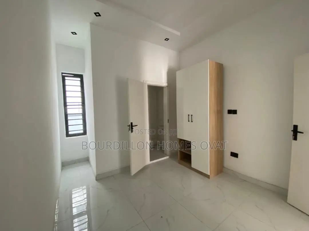 4bdrm Duplex in Lekki for sale in Lekki